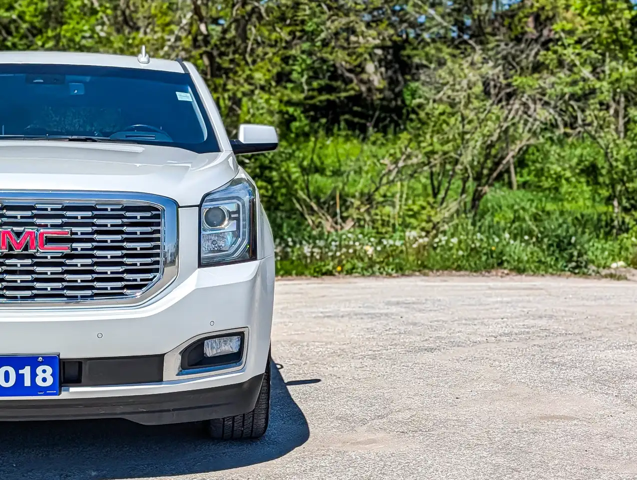 GMC Yukon снимка GMC Yukon