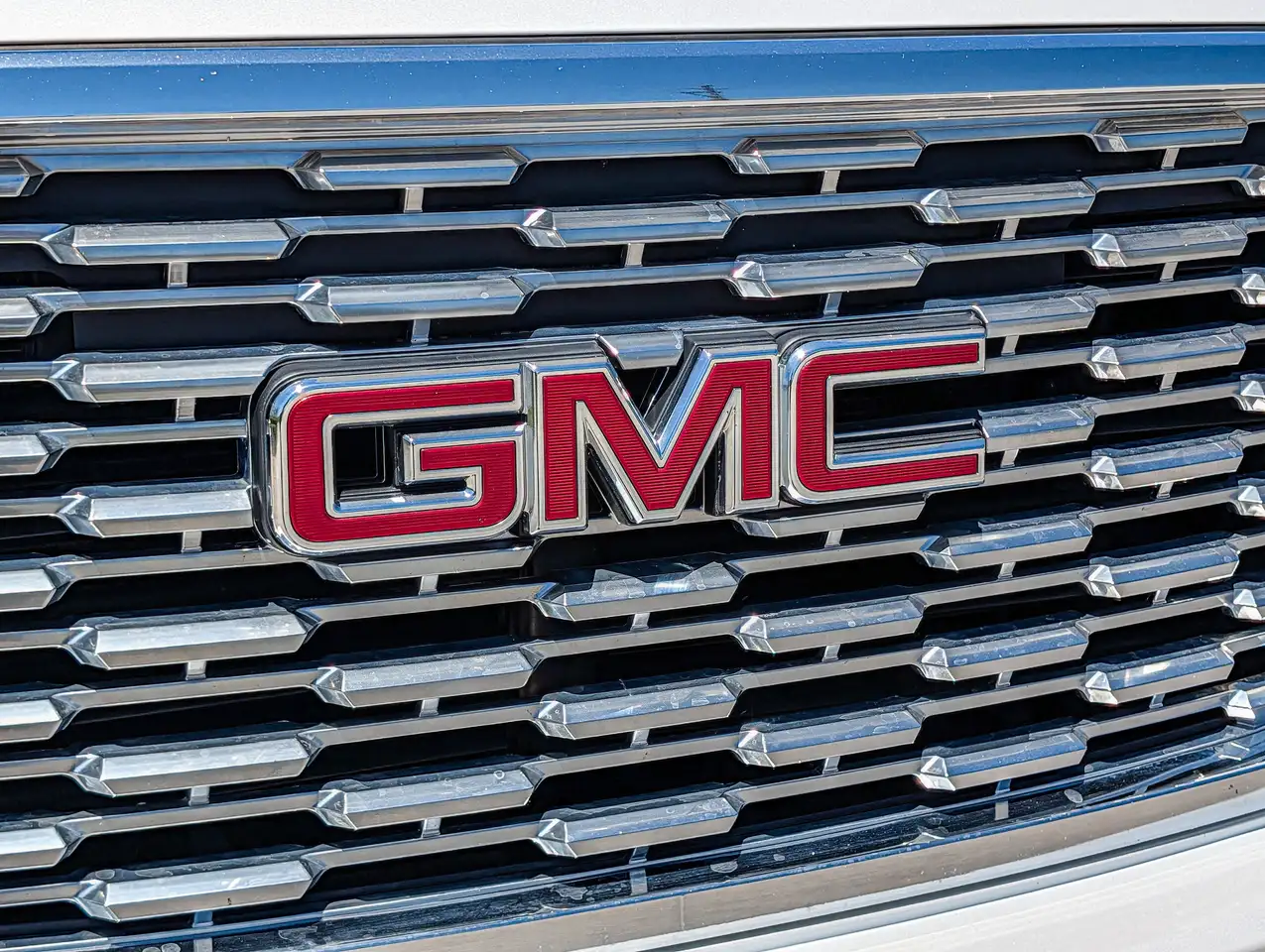 GMC Yukon снимка GMC Yukon