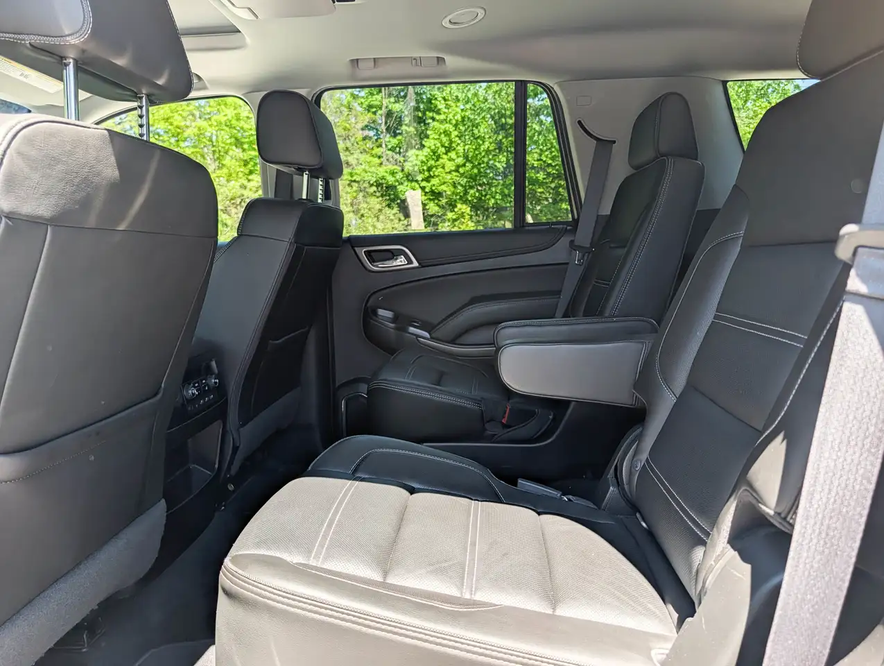 GMC Yukon снимка GMC Yukon