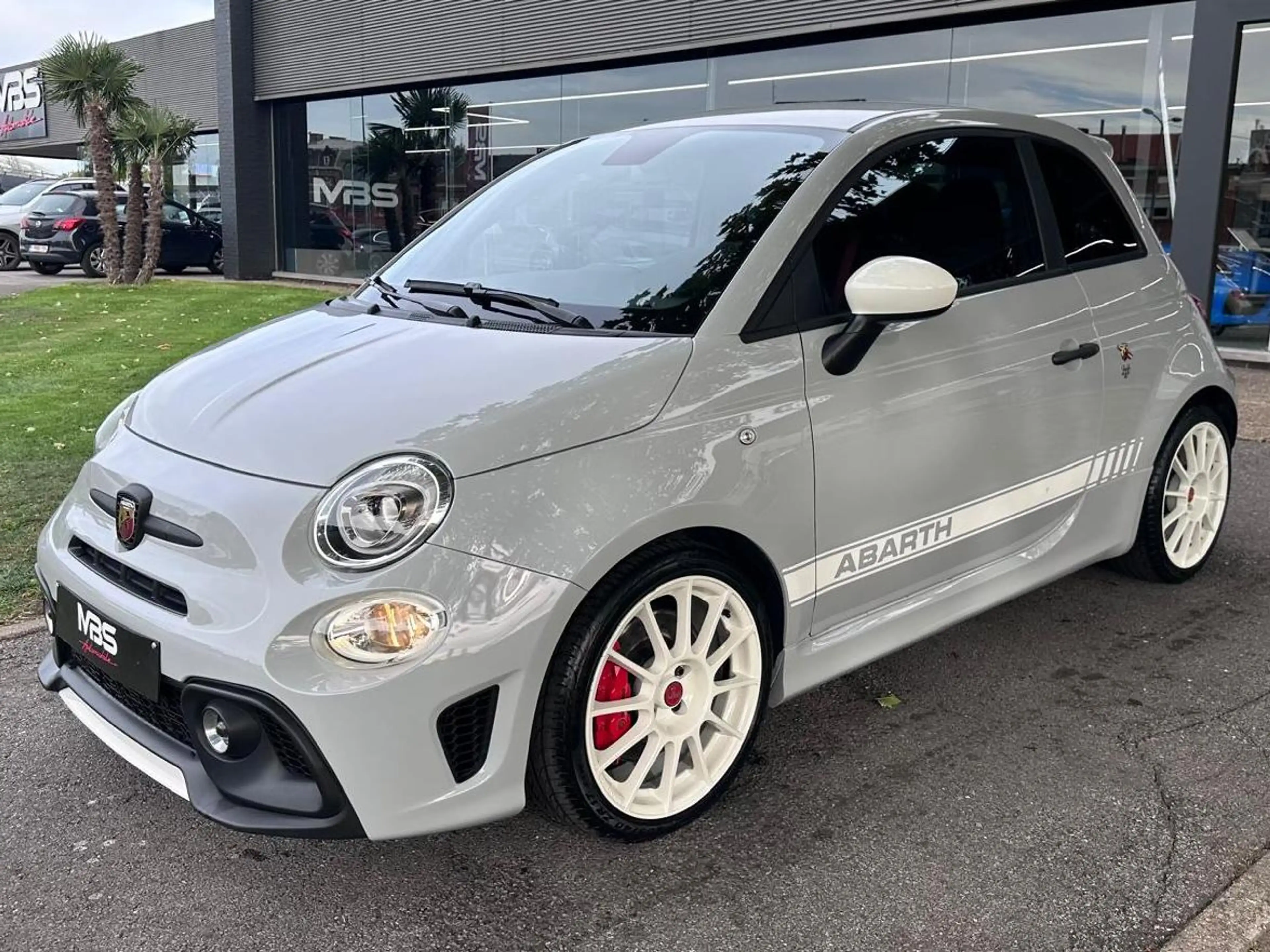 Fiat 595 Abarth *595 *Abarth *Competizione* 180CH*  PACK CARBONE* 1PROP* GARANTIE 12 MOIS*