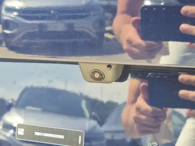BMW X3 view 13
