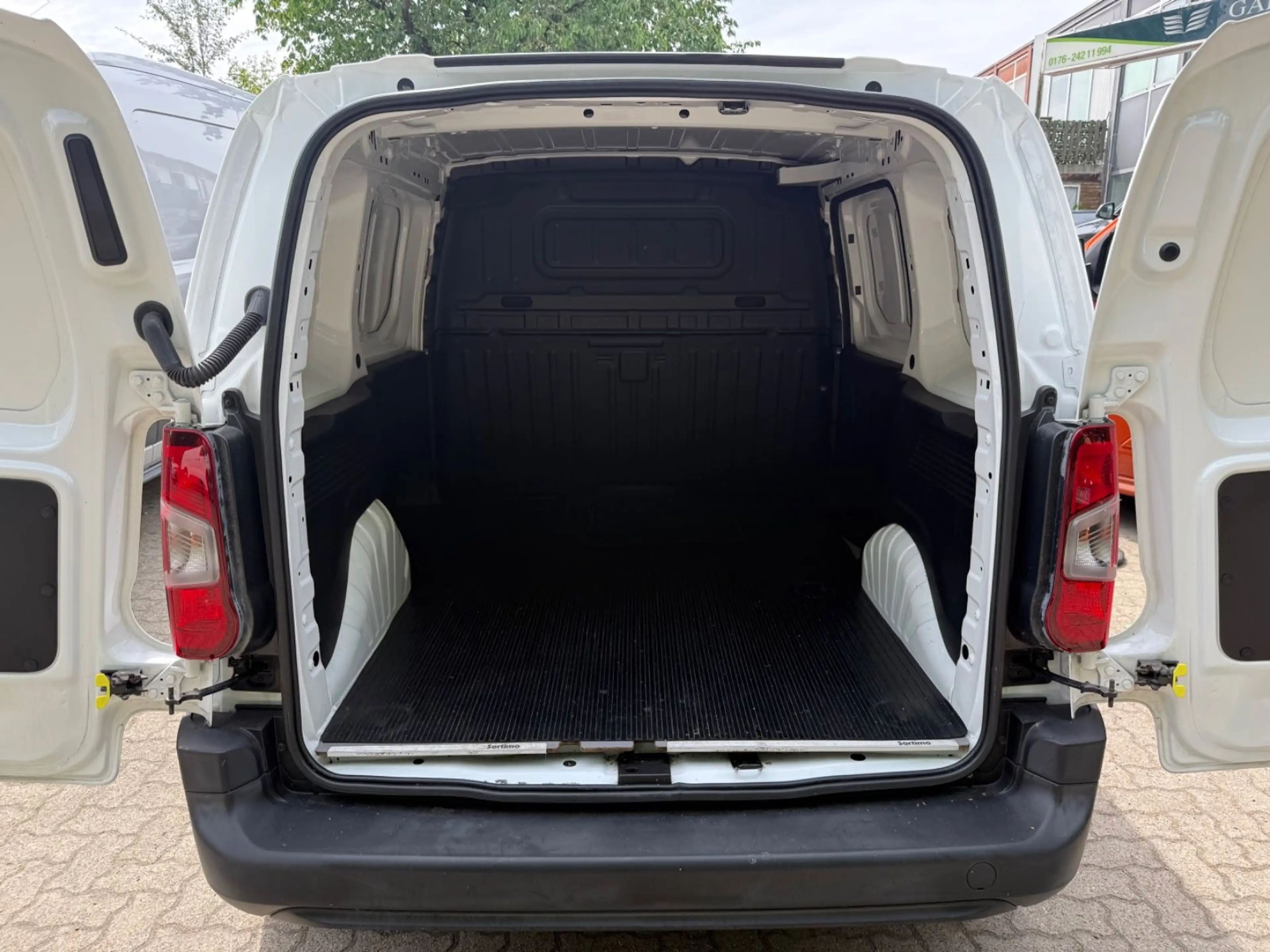 Peugeot Partner PARTNER PRO Benzin VOLL SERVICE KLIMA SHZ 21t KM — photo 13
