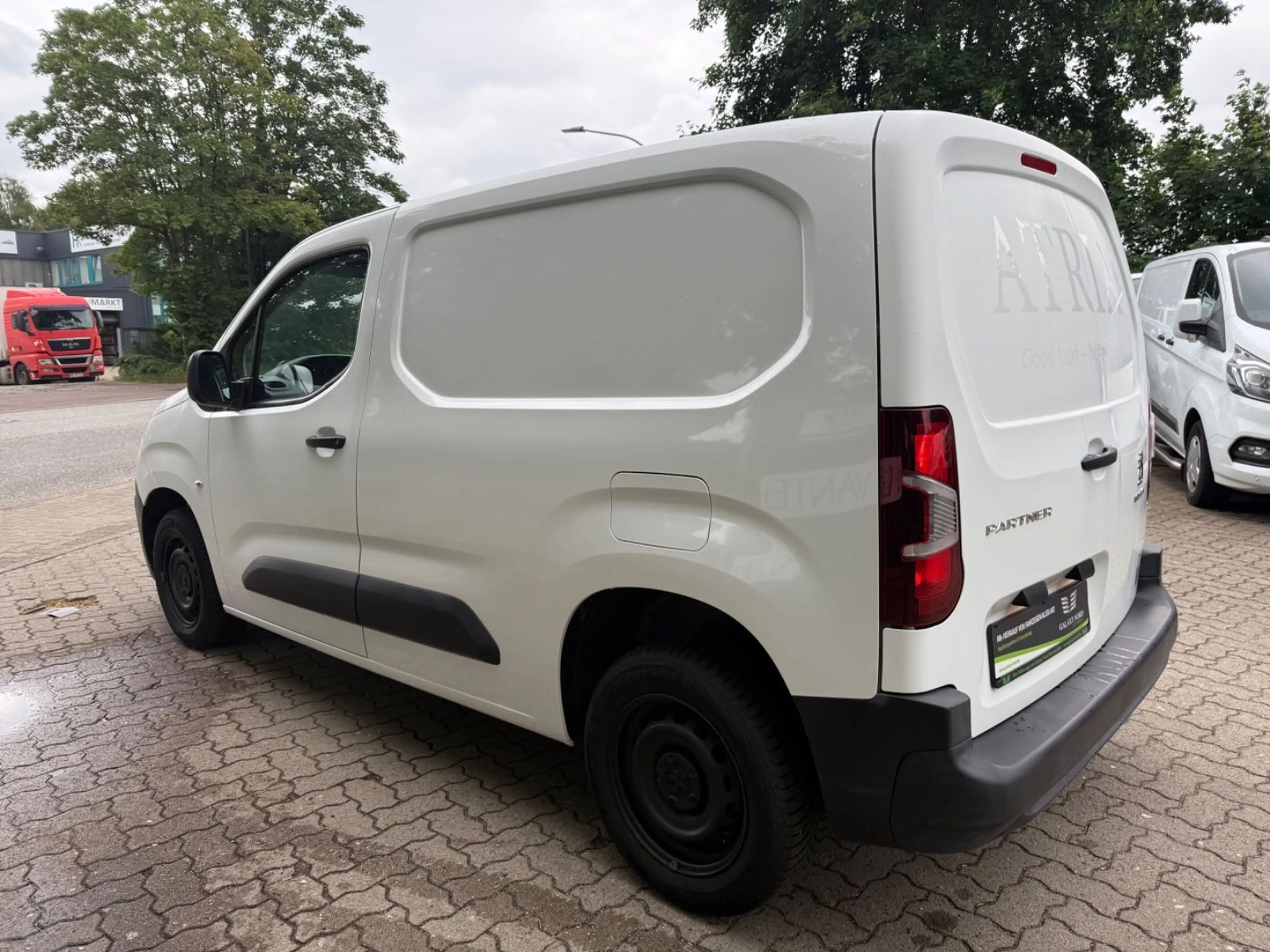 Peugeot Partner PARTNER PRO Benzin VOLL SERVICE KLIMA SHZ 21t KM — photo 7