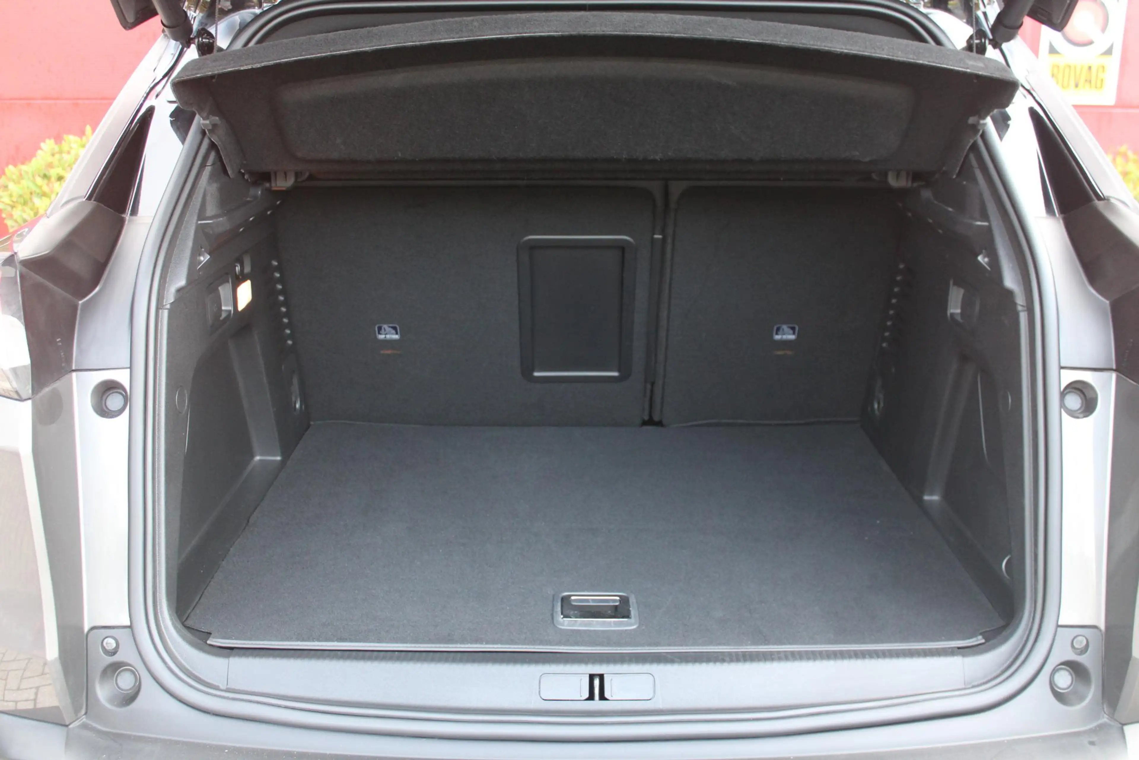 Peugeot 3008 1.6 HYbrid 225PK GT PACK BUSINESS BLACK PACK | AFN — photo 9