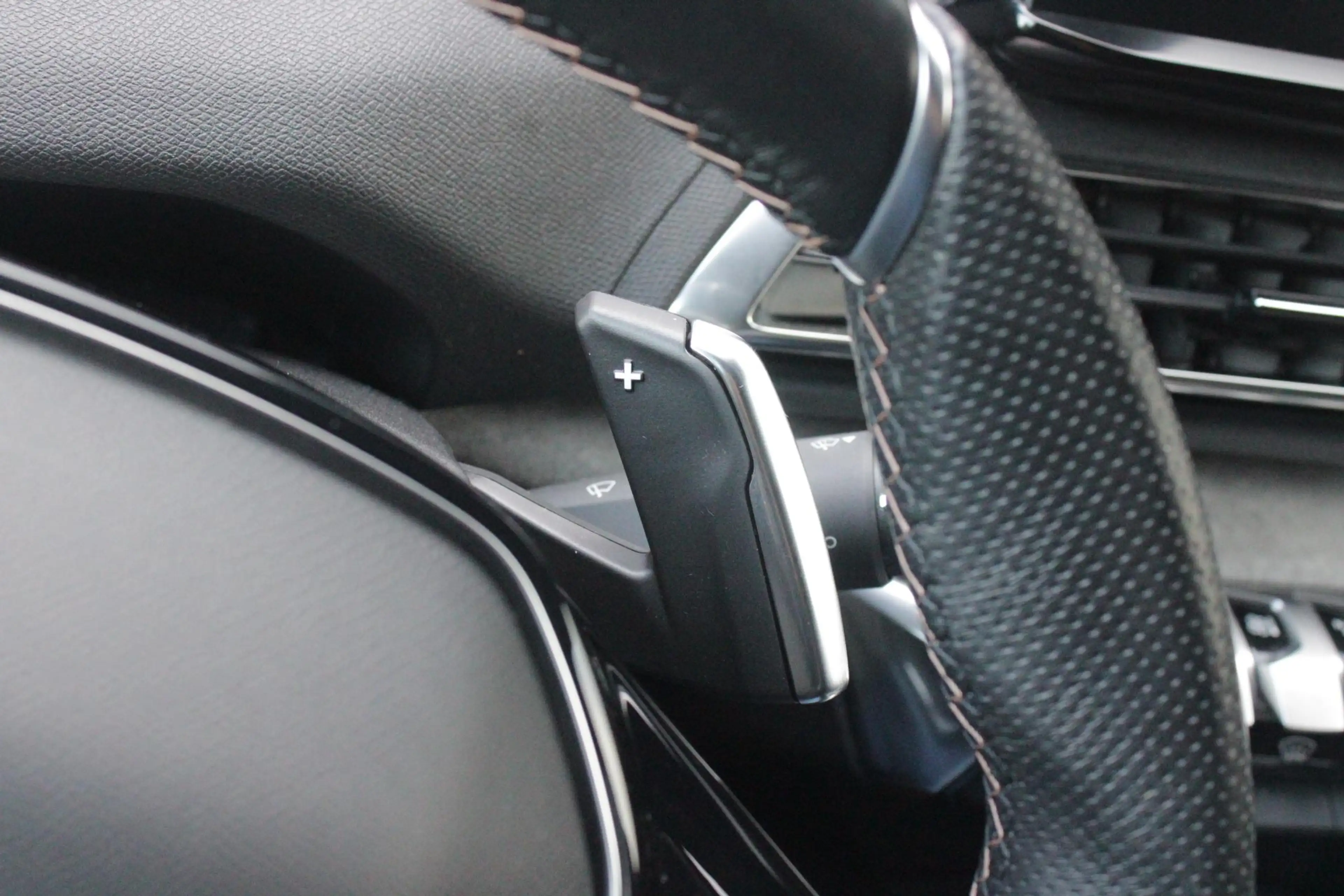 Peugeot 3008 1.6 HYbrid 225PK GT PACK BUSINESS BLACK PACK | AFN — photo 49