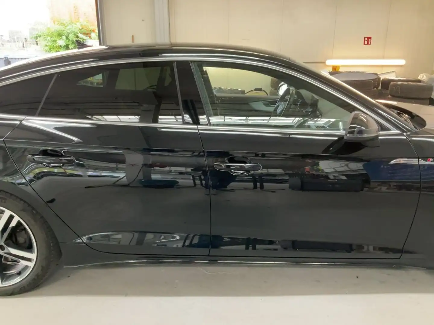 Audi A5 Sportback 40 TDI quattro S-line Limousine Schwarz - 1