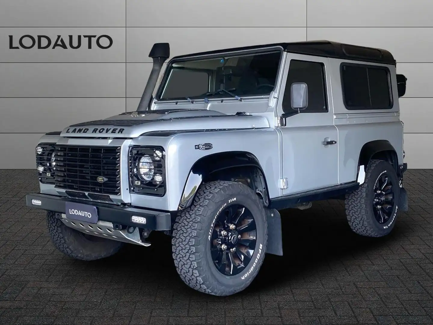 Land Rover Defender Defender 90 2.4 TD4 Station Wagon SE Argento - 1
