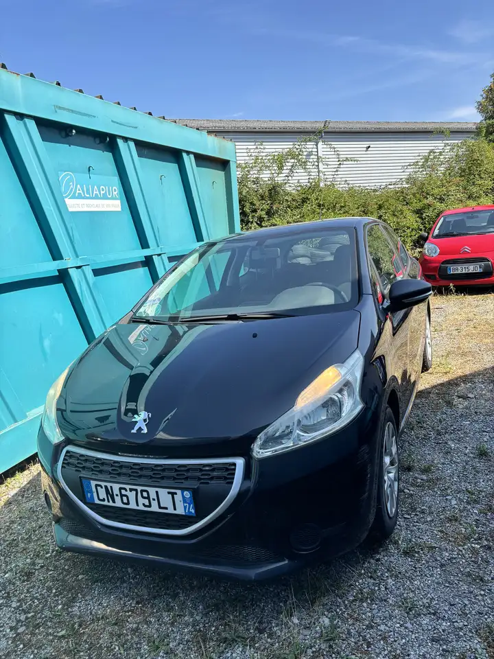 Peugeot 208 208 — photo 3
