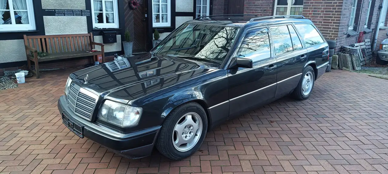 Mercedes-Benz E 300 E-Klasse TE, foto 1