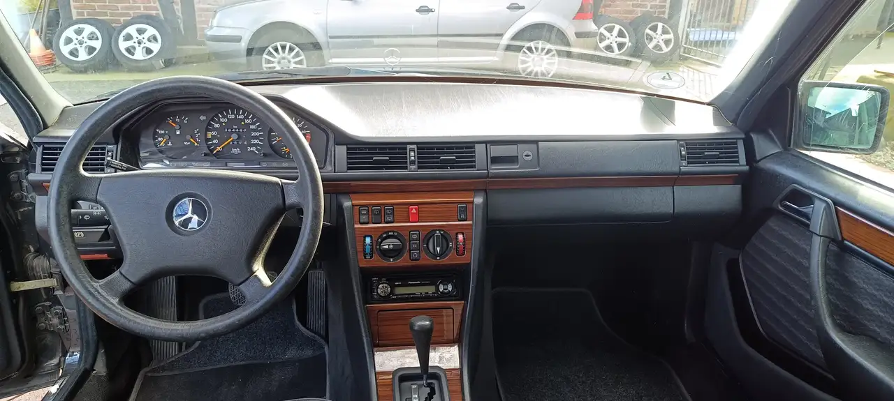 Mercedes-Benz E 300 E-Klasse TE, foto 7