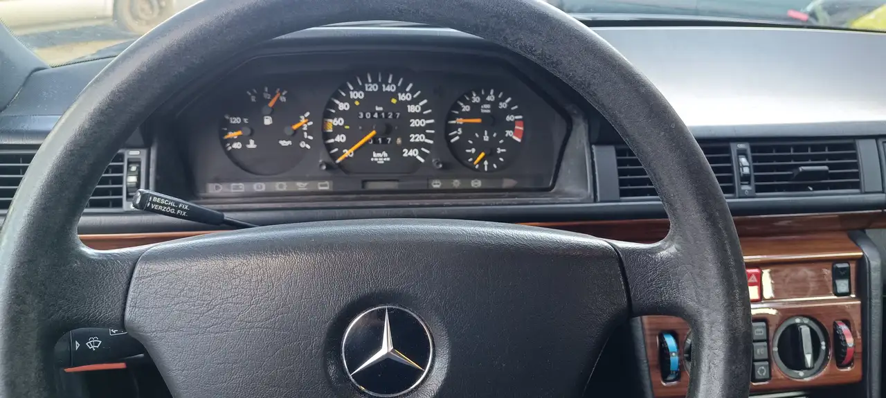 Mercedes-Benz E 300 E-Klasse TE, foto 6