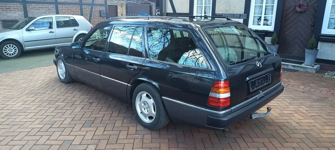 Mercedes-Benz E 300 E-Klasse TE, foto 4