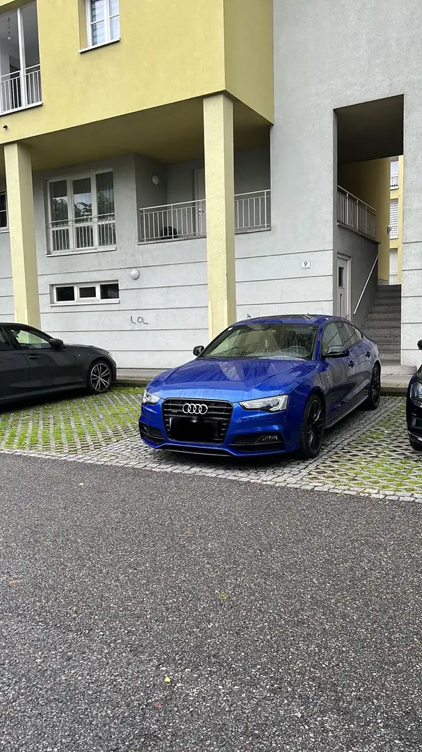 Audi A5 SB 2,0 TDI quattro S-Line Blau - 1