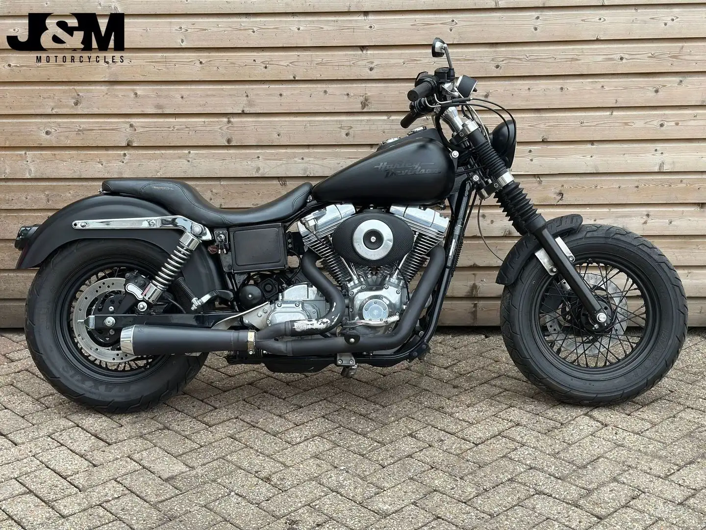 Harley-Davidson Dyna Super Glide FXD Zwart - 1