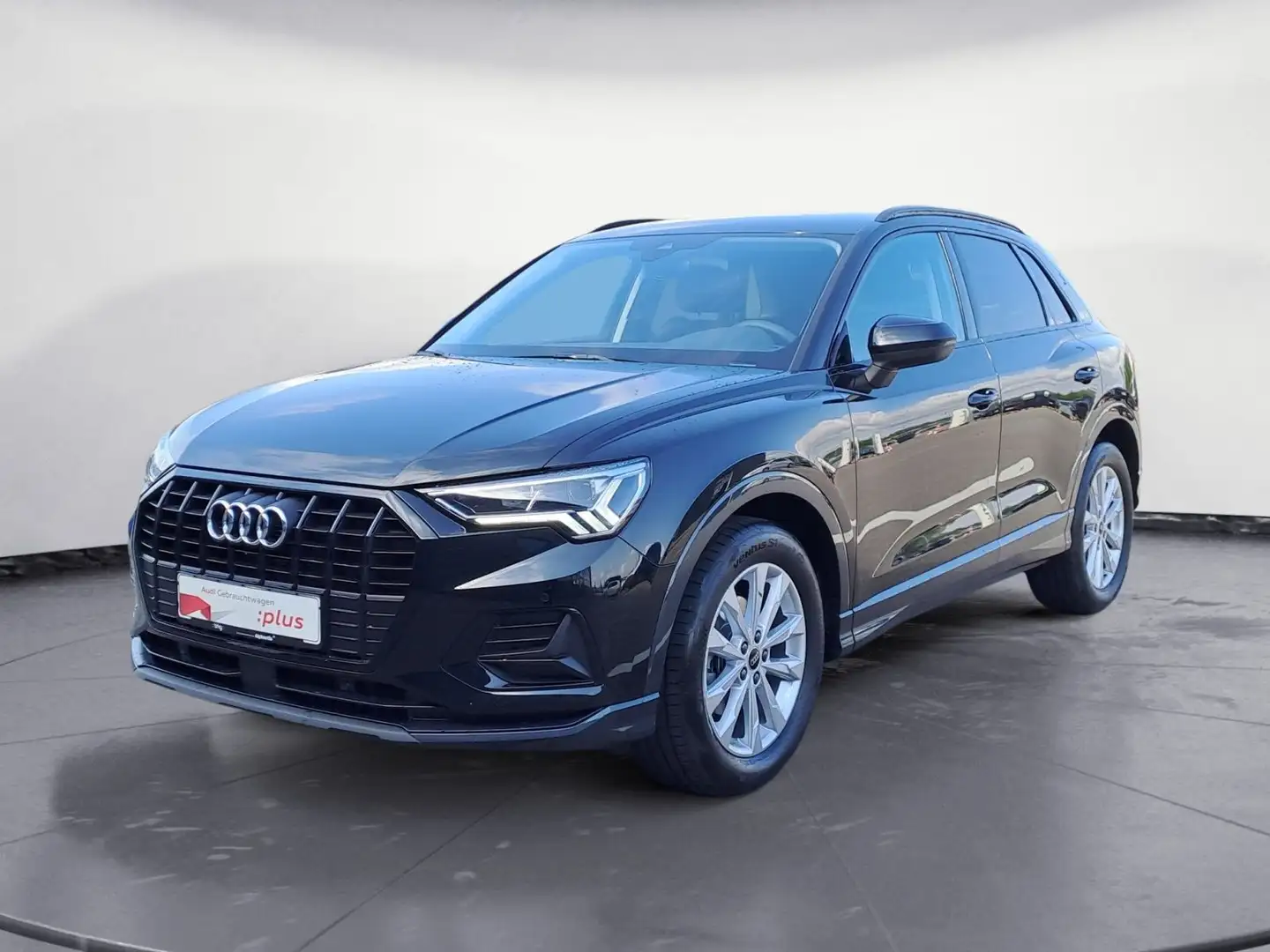 Audi Q3 35 TFSI S-tronic advanced AHK Virtual LED Nav Schwarz - 2