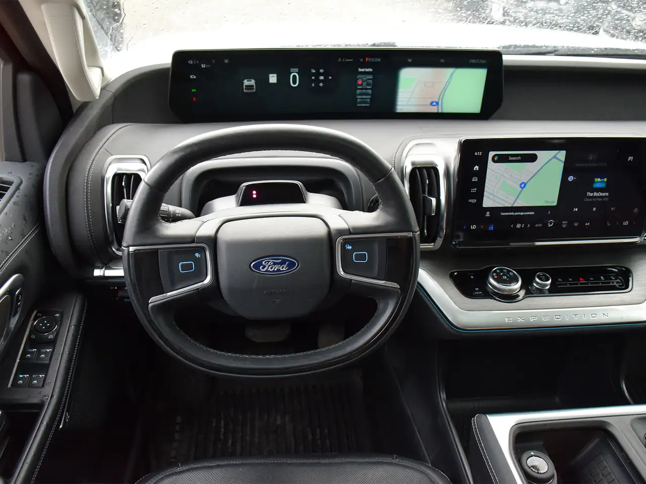 Ford Expedition снимка Ford Expedition