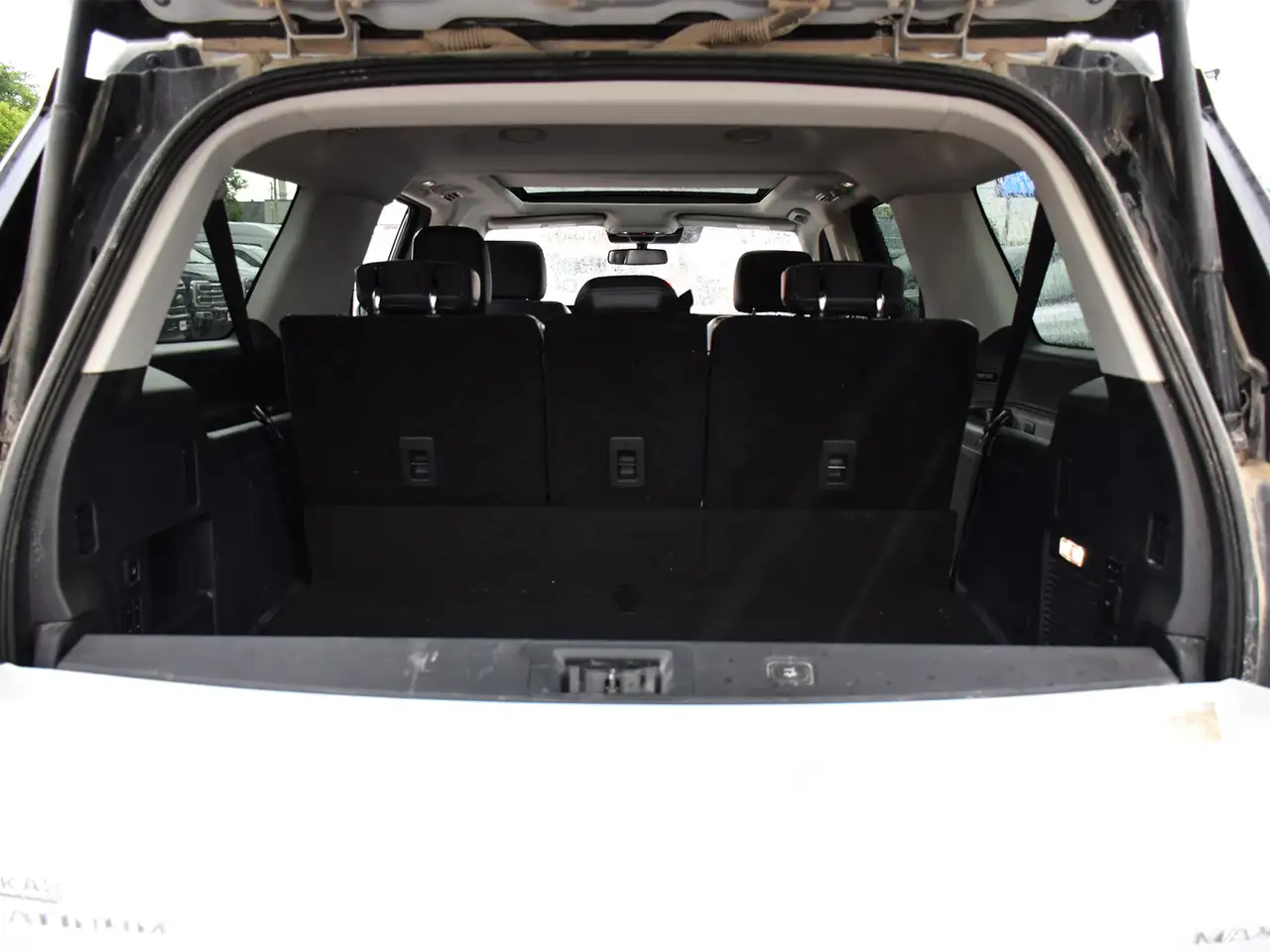 Ford Expedition снимка Ford Expedition