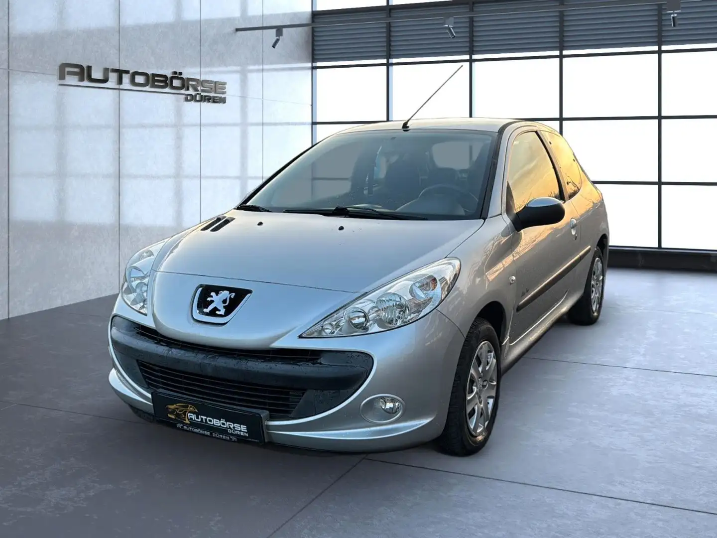 Peugeot 206 + 1.1 HU neu/Klima/Sportpaket Grau - 2