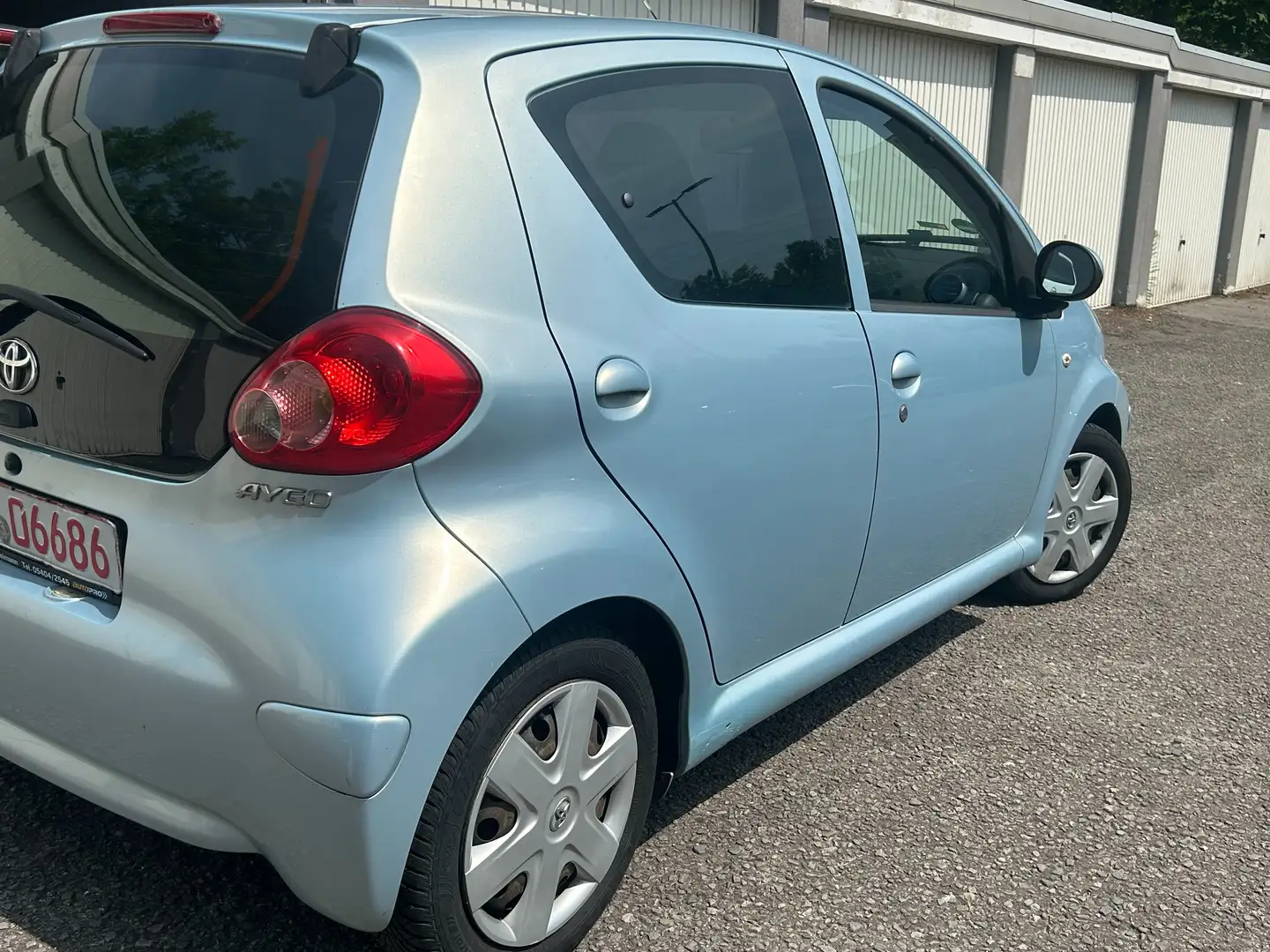 Toyota Aygo City, Klima, ZV, HU neu, ALL-Wetterreifen Blau - 2