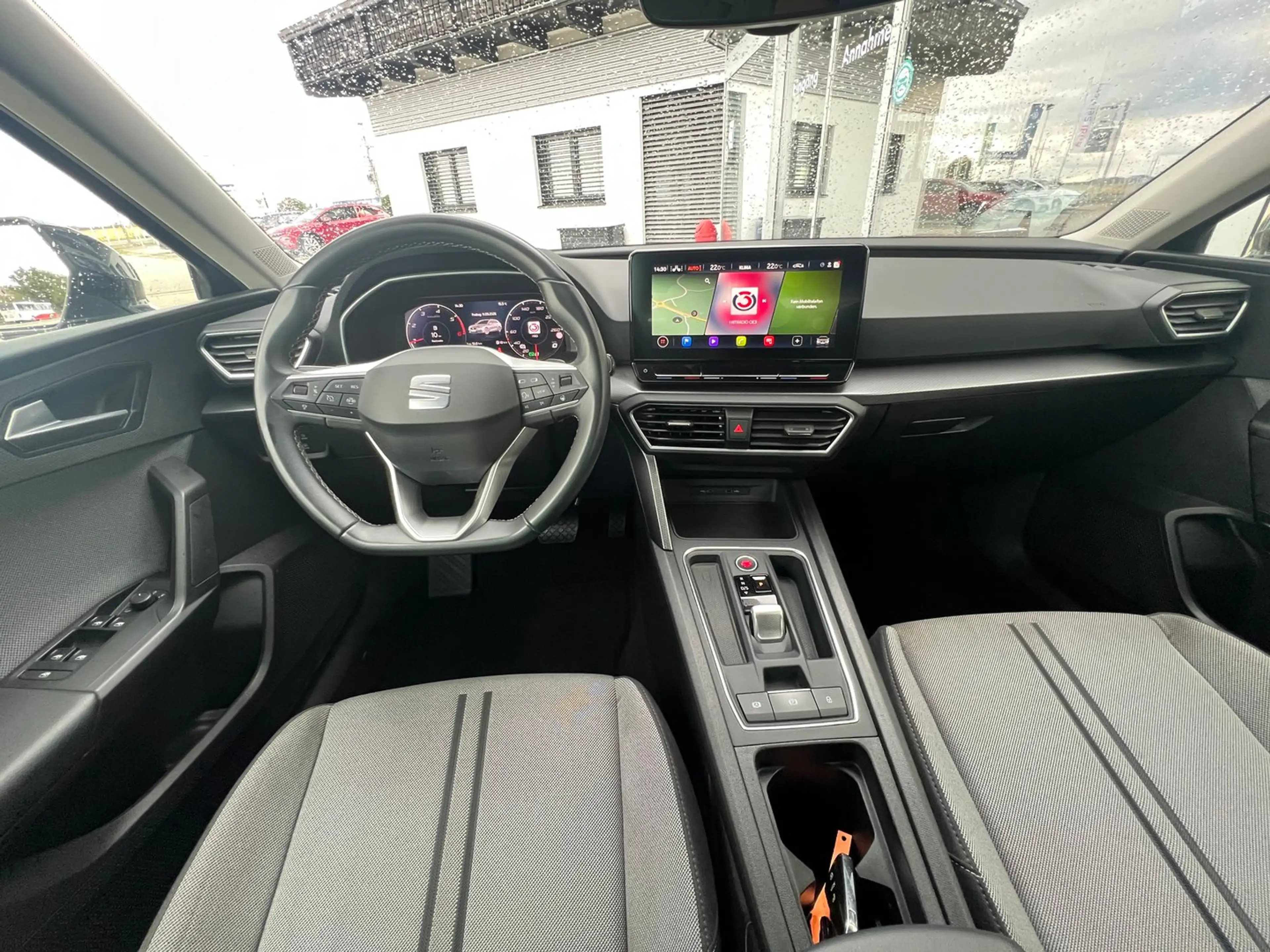 SEAT Leon — photo 8