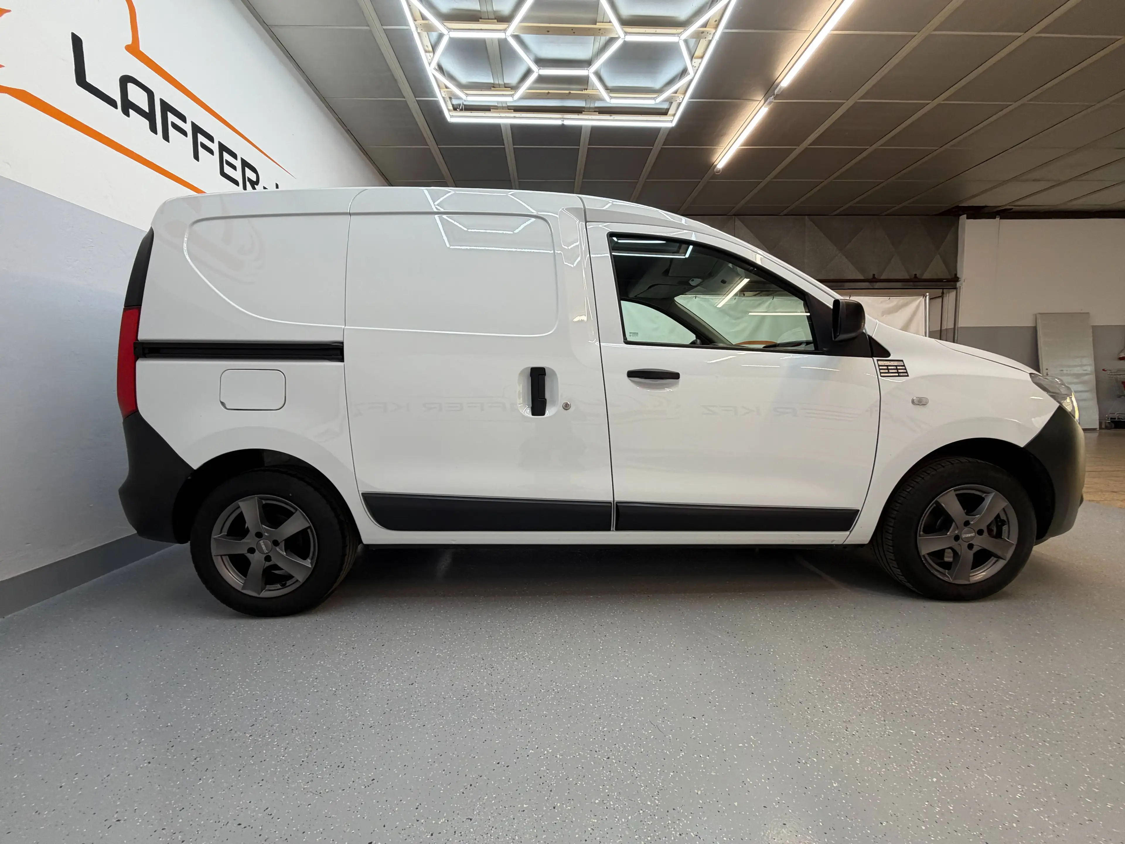 Dacia Dokker Comfort TCe 100 KLIMA BLUETOOTH — photo 9