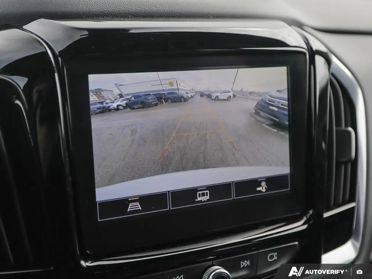 Chevrolet Traverse снимка Chevrolet Traverse