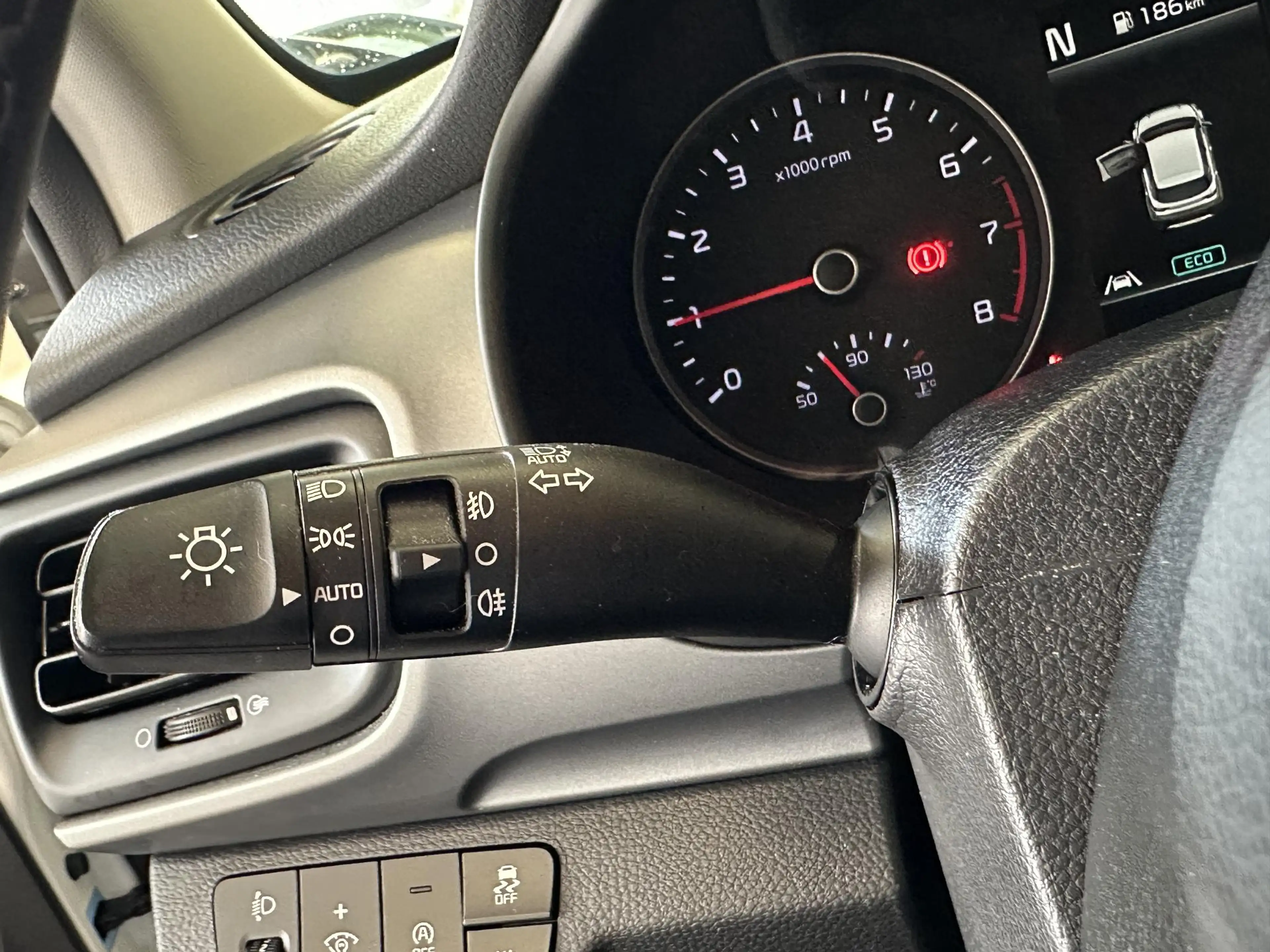 Kia Stonic 1.0 T-GDi MHEV DynamicLine — photo 4
