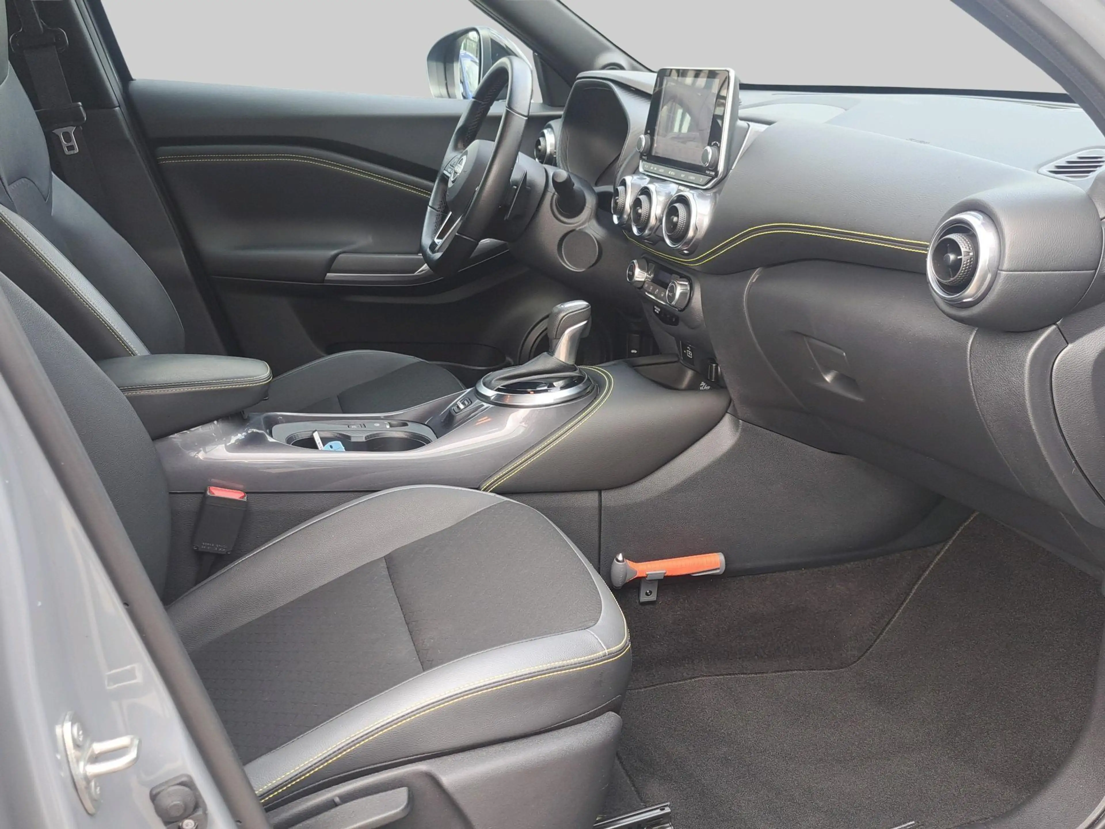 Nissan Juke 1.0 DIG-T Kiiro — photo 14