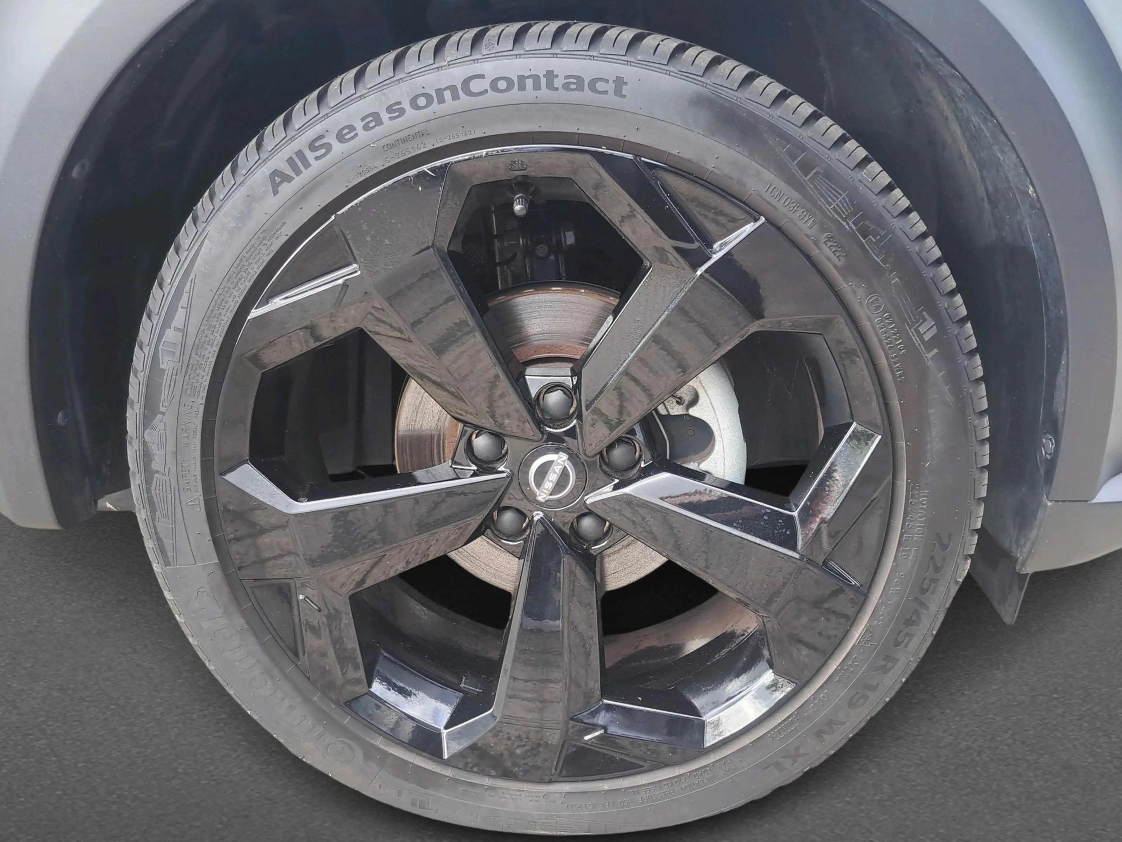 Nissan Juke 1.0 DIG-T Kiiro — photo 12