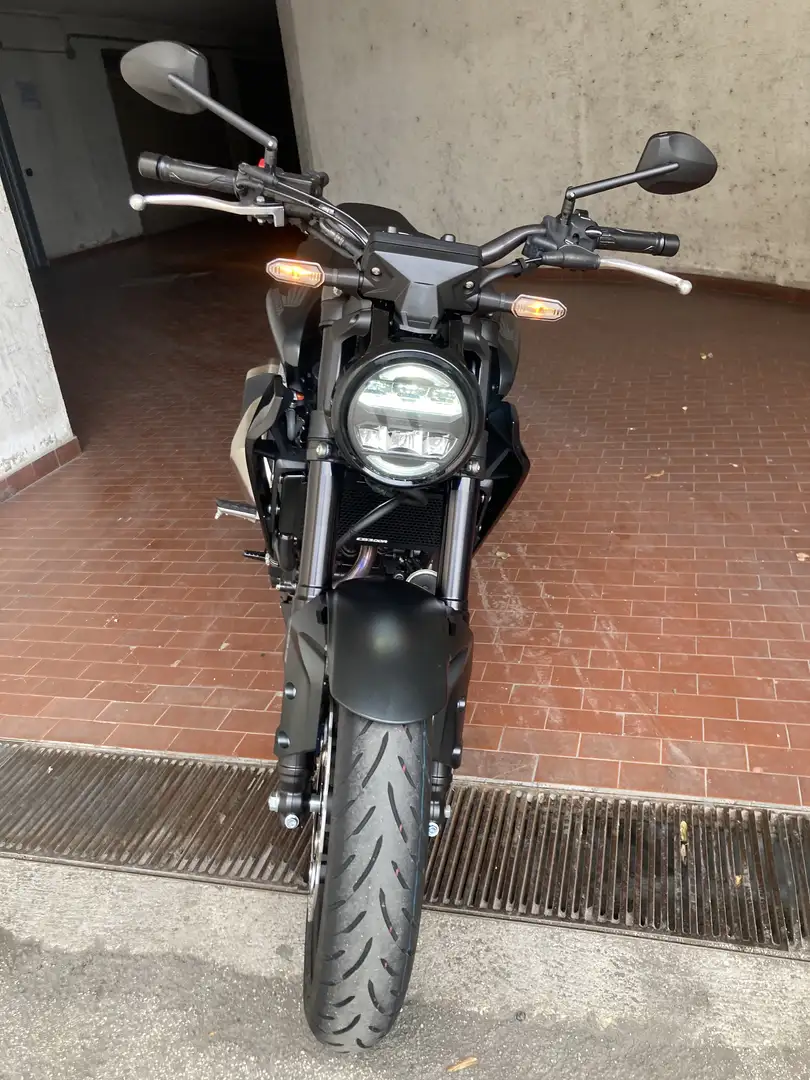 Honda CB 300 cb 300 r - 2