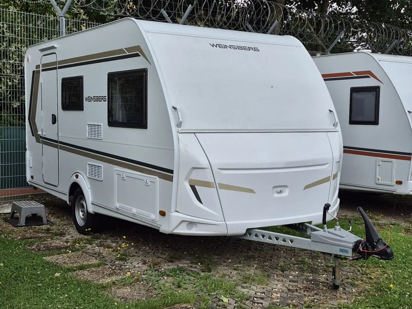 Weinsberg CaraOne 420 QD Weiß - 1