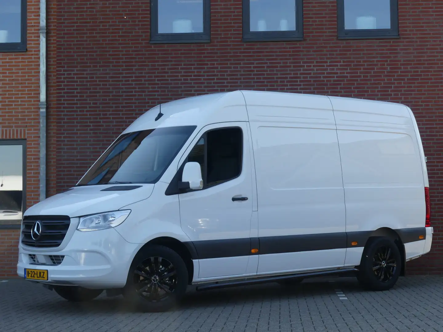 Mercedes-Benz Sprinter 317 CDI L2H2 Leer/Camera Nieuw GEEN BPM Wit - 1