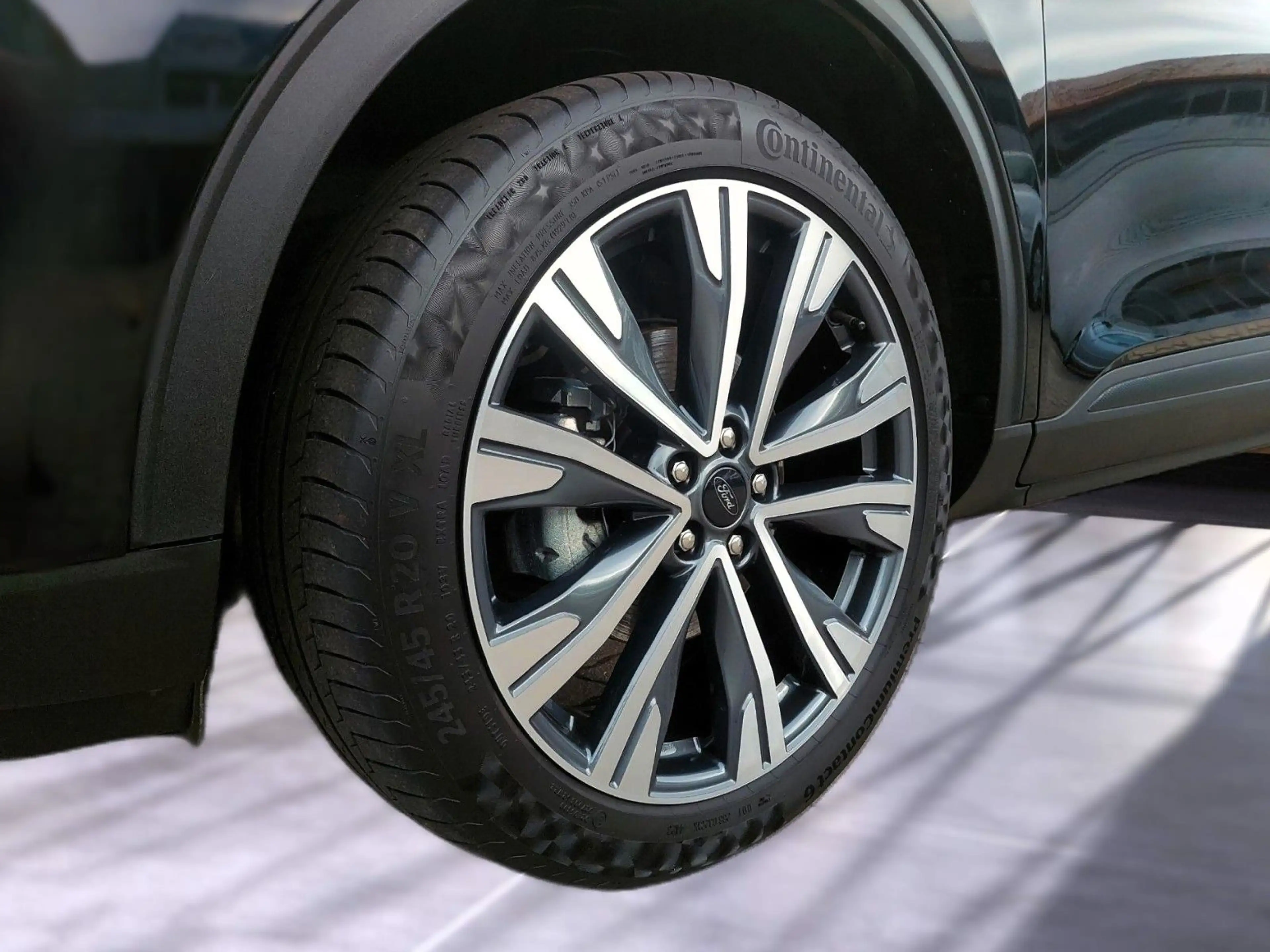 Ford Kuga 2.5 Plug-InHyb. Titanium X|LED|NAVI|AHK|B&O — photo 9