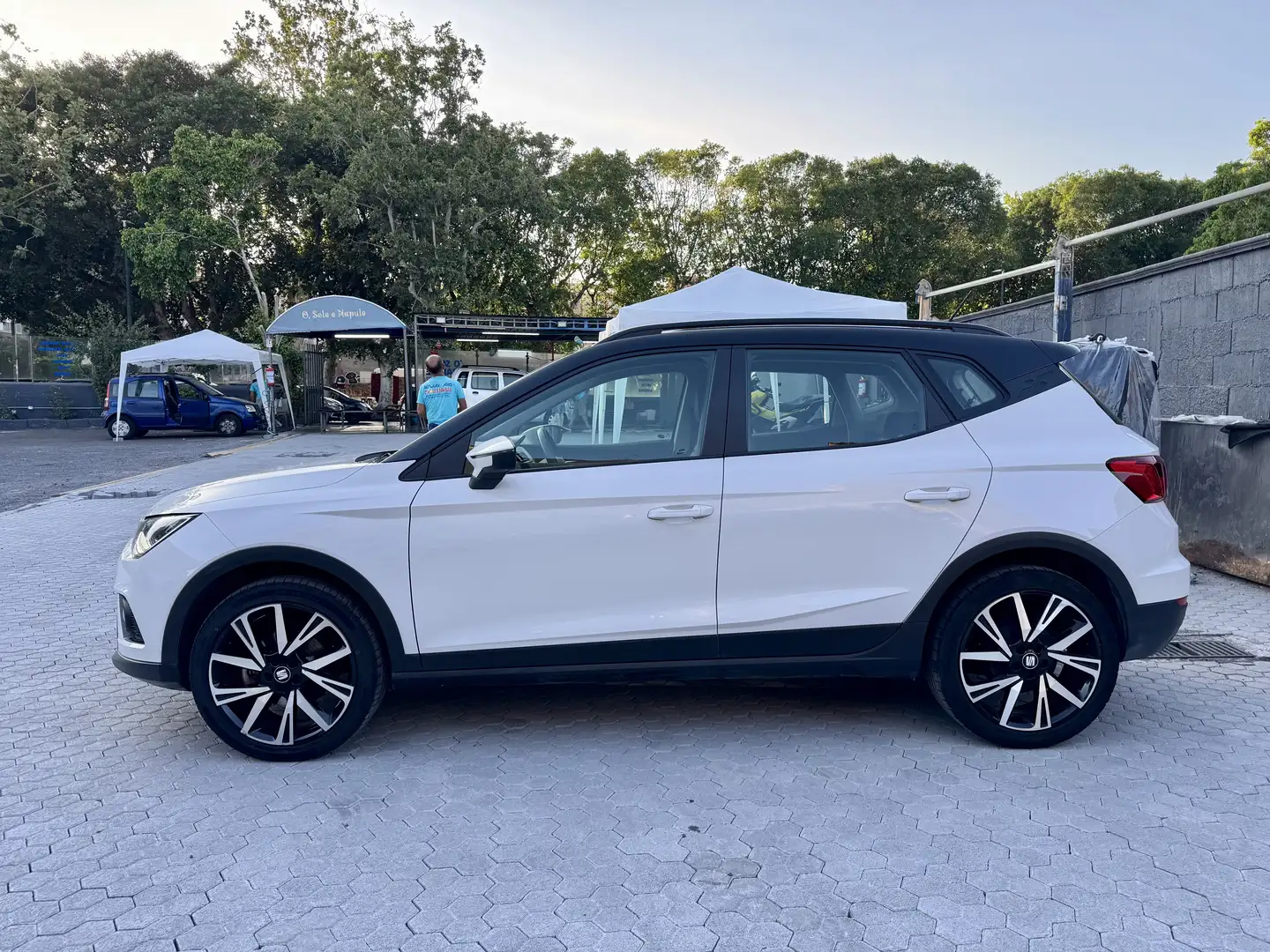 SEAT Arona 1.0 tgi Black Edition 90cv - 2