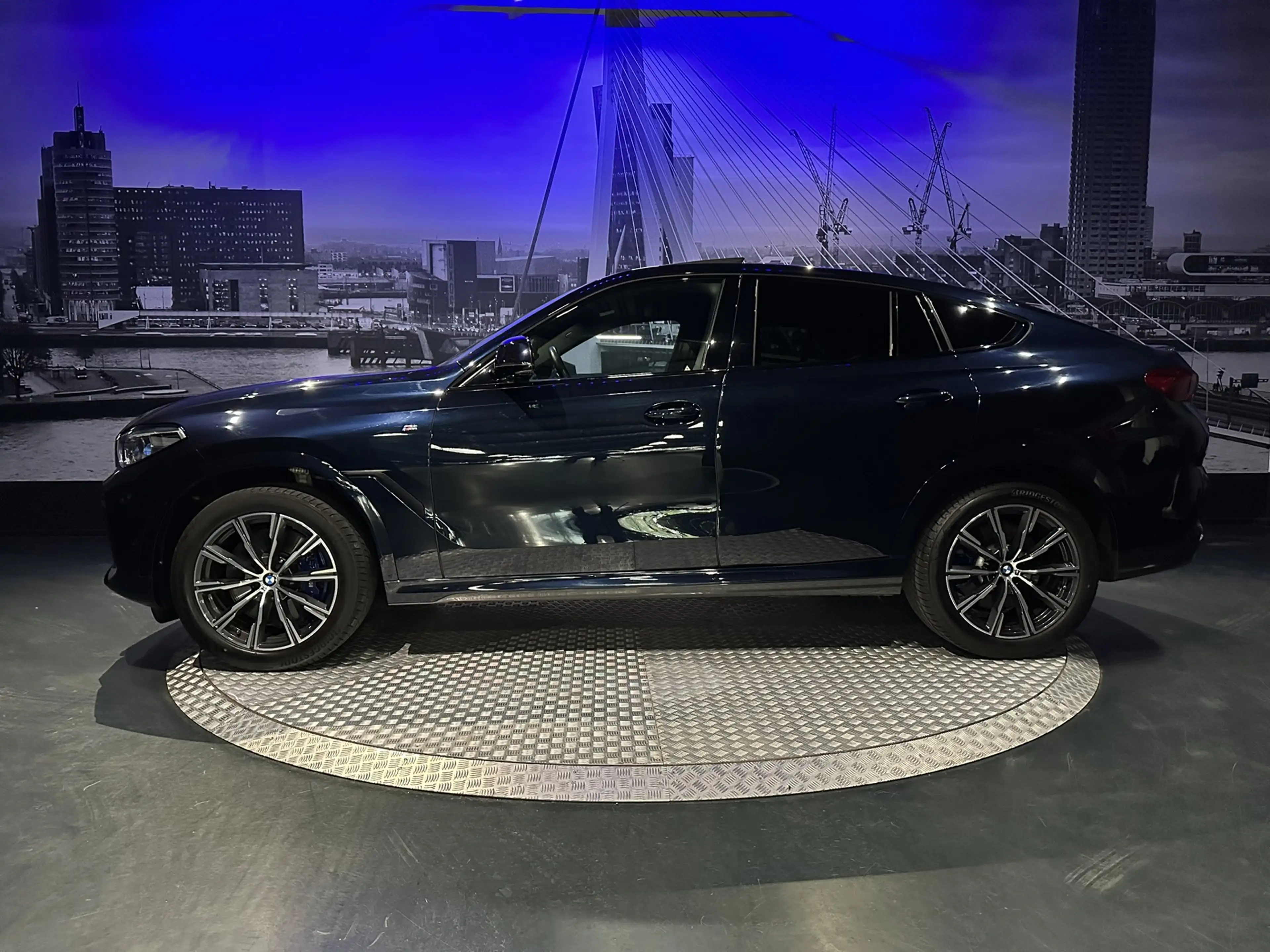BMW X6 XDrive40i High Executive M-Sport*Pano*ProPilot*Tre — photo 8