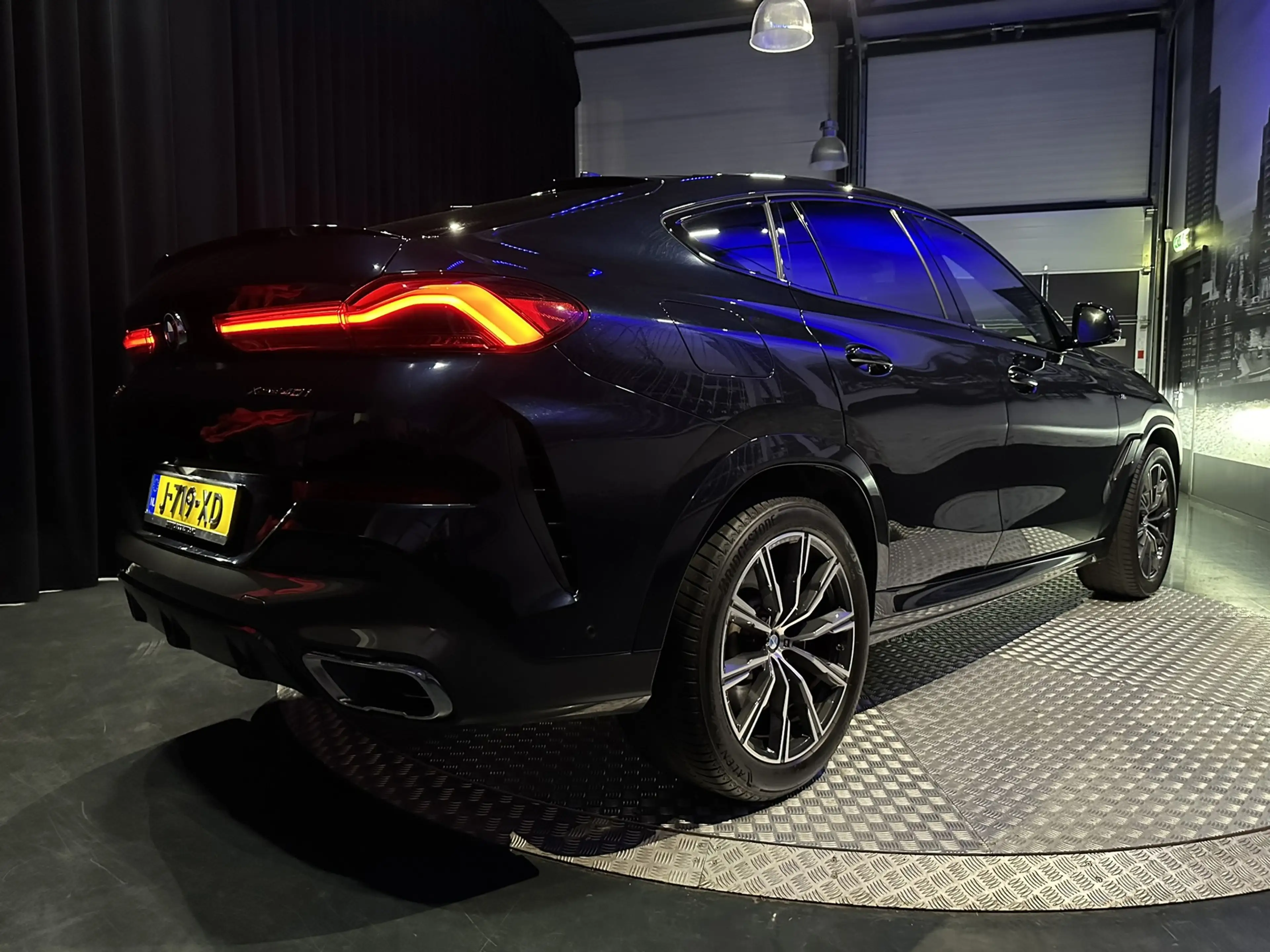 BMW X6 XDrive40i High Executive M-Sport*Pano*ProPilot*Tre — photo 32