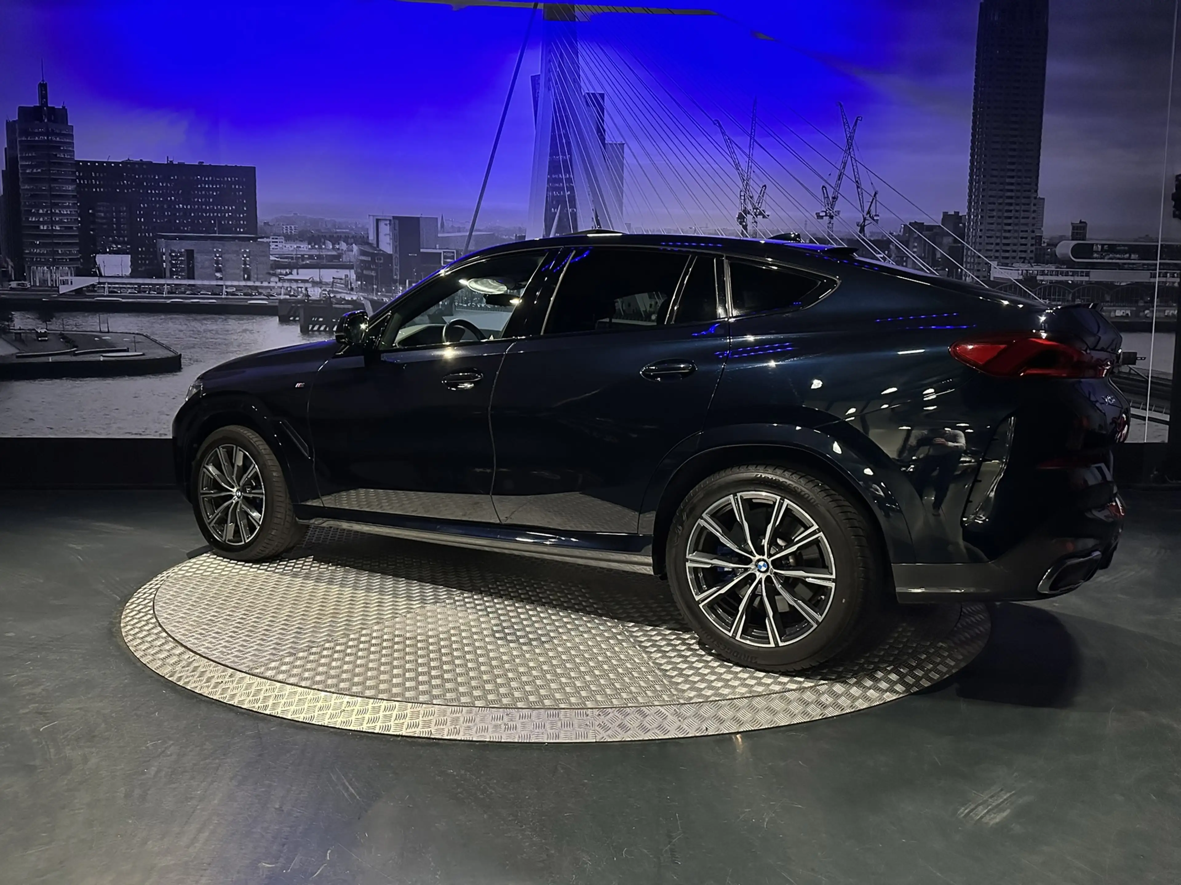 BMW X6 XDrive40i High Executive M-Sport*Pano*ProPilot*Tre — photo 9