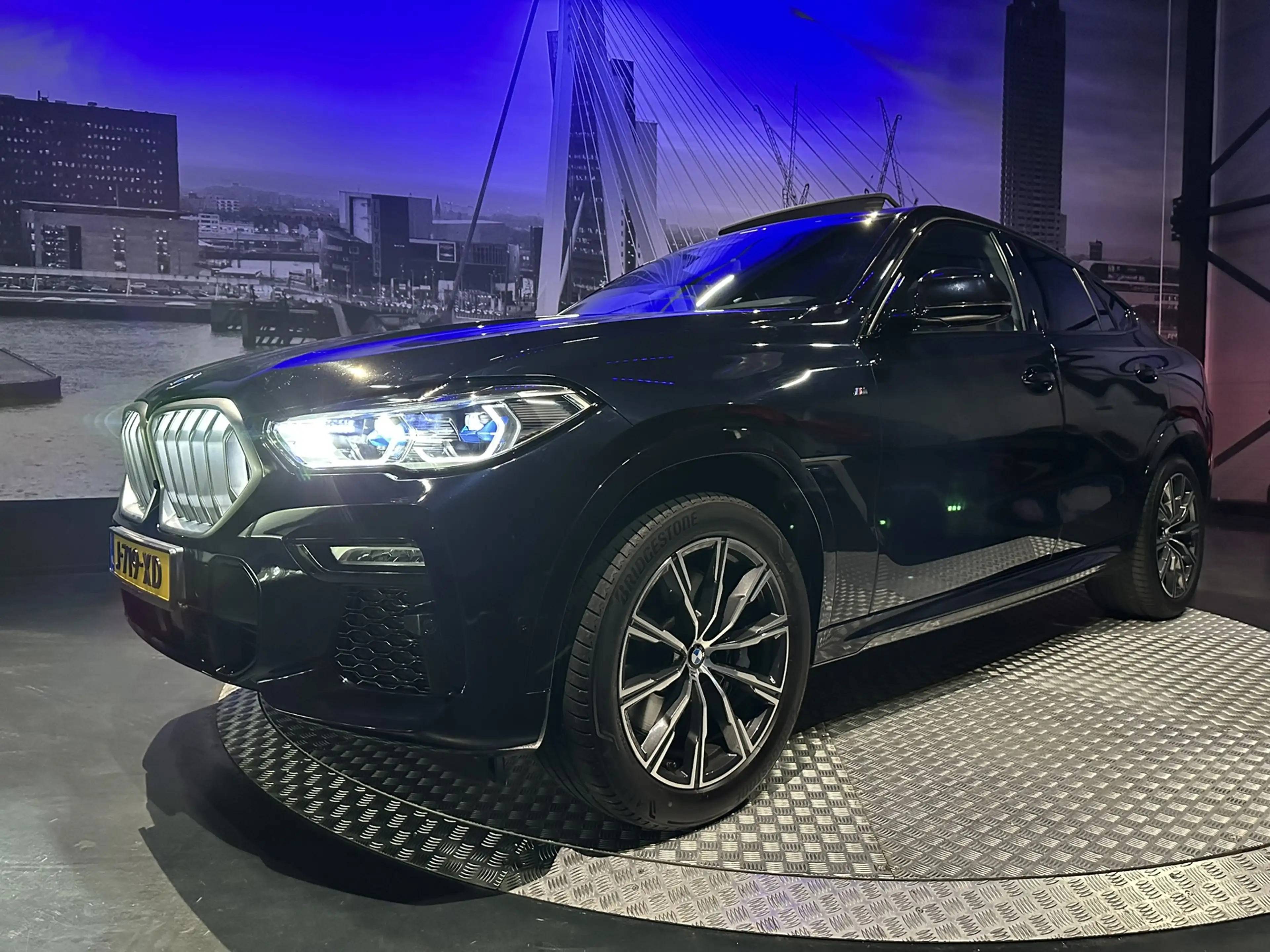 BMW X6 XDrive40i High Executive M-Sport*Pano*ProPilot*Tre — photo 35