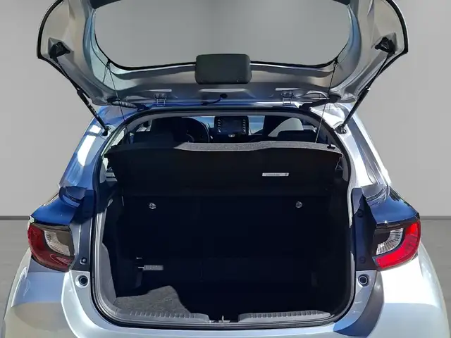 Toyota Yaris view 9