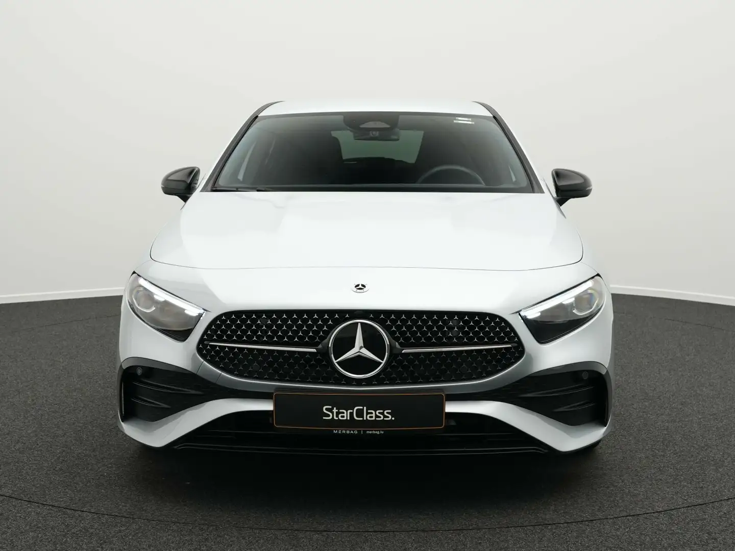 Mercedes-Benz A 200 A 200 AMG-Line Distr+Kamera+Multi+Night AMG Line Argent - 2