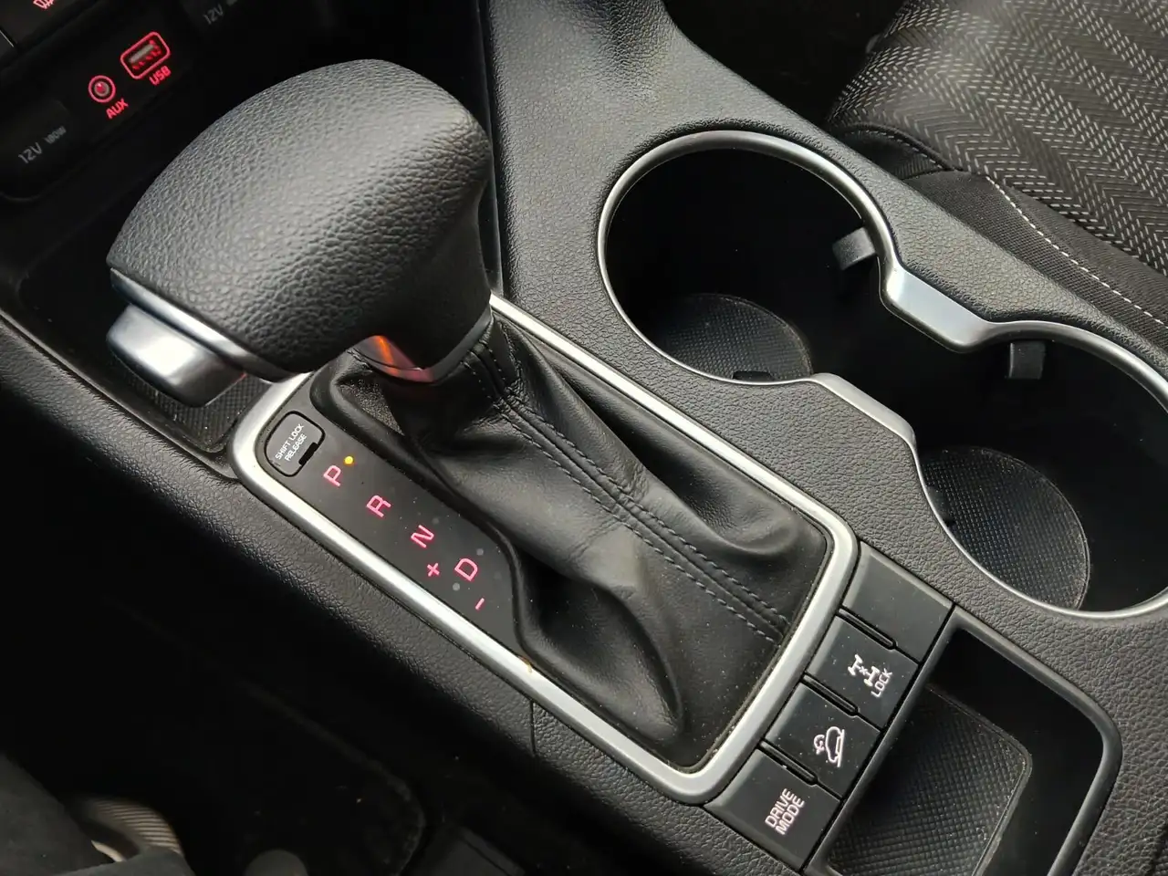 Kia Sportage снимка Kia Sportage