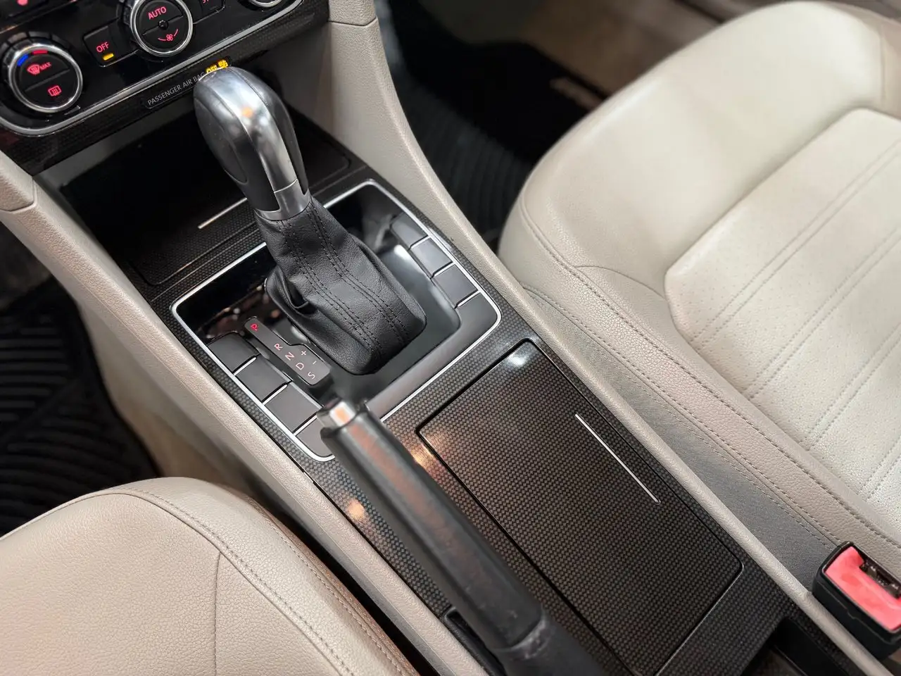 Volkswagen Passat снимка Volkswagen Passat