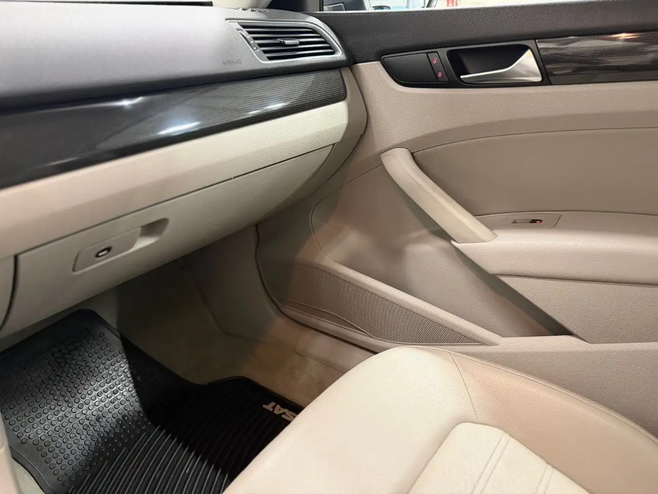 Volkswagen Passat снимка Volkswagen Passat
