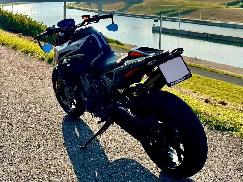 KTM 790 Duke - foto 4