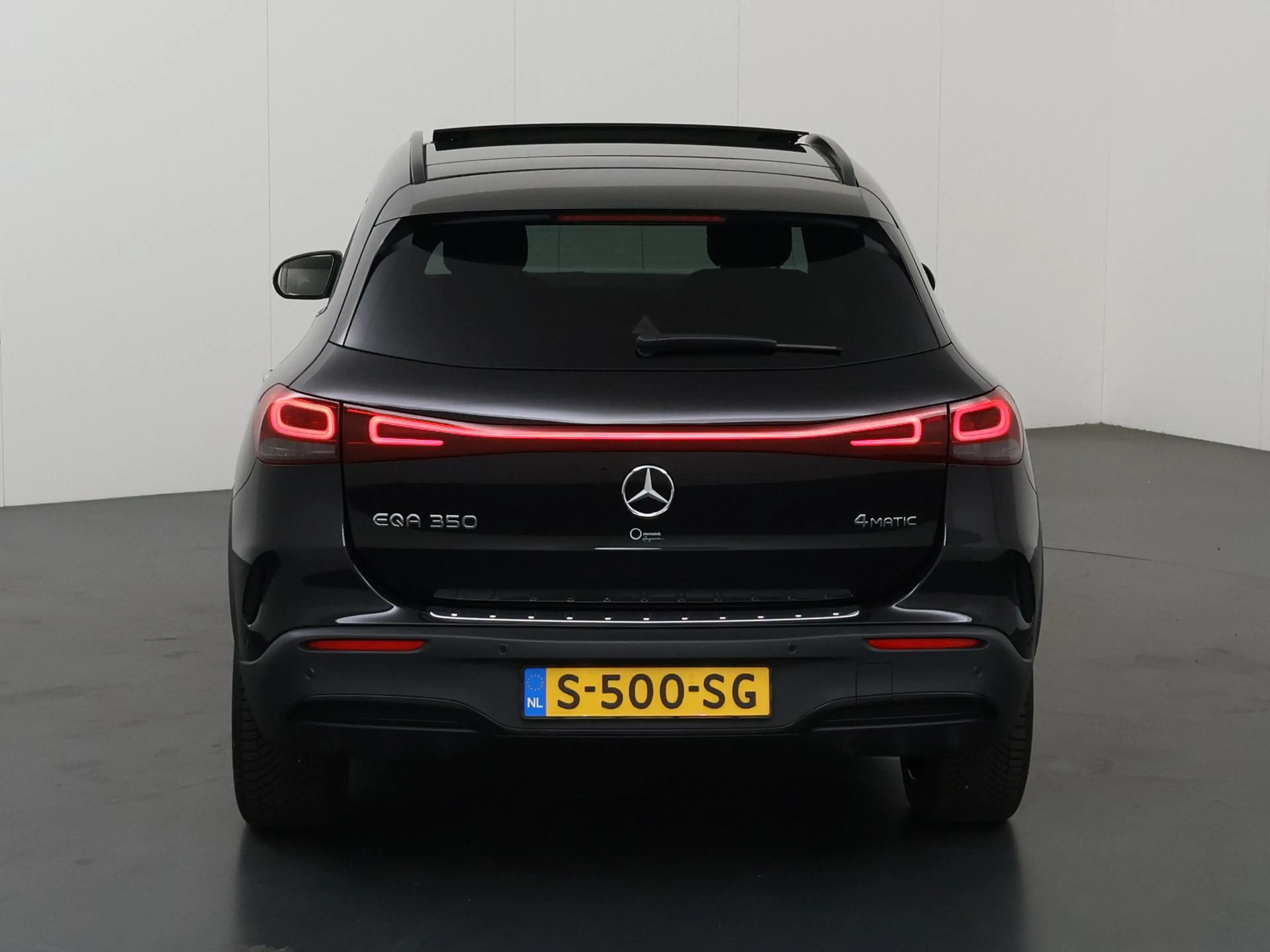Mercedes-Benz EQA 350 4MATIC AMG Line 67 kWh | Panoramadak | Headup | Me — photo 4