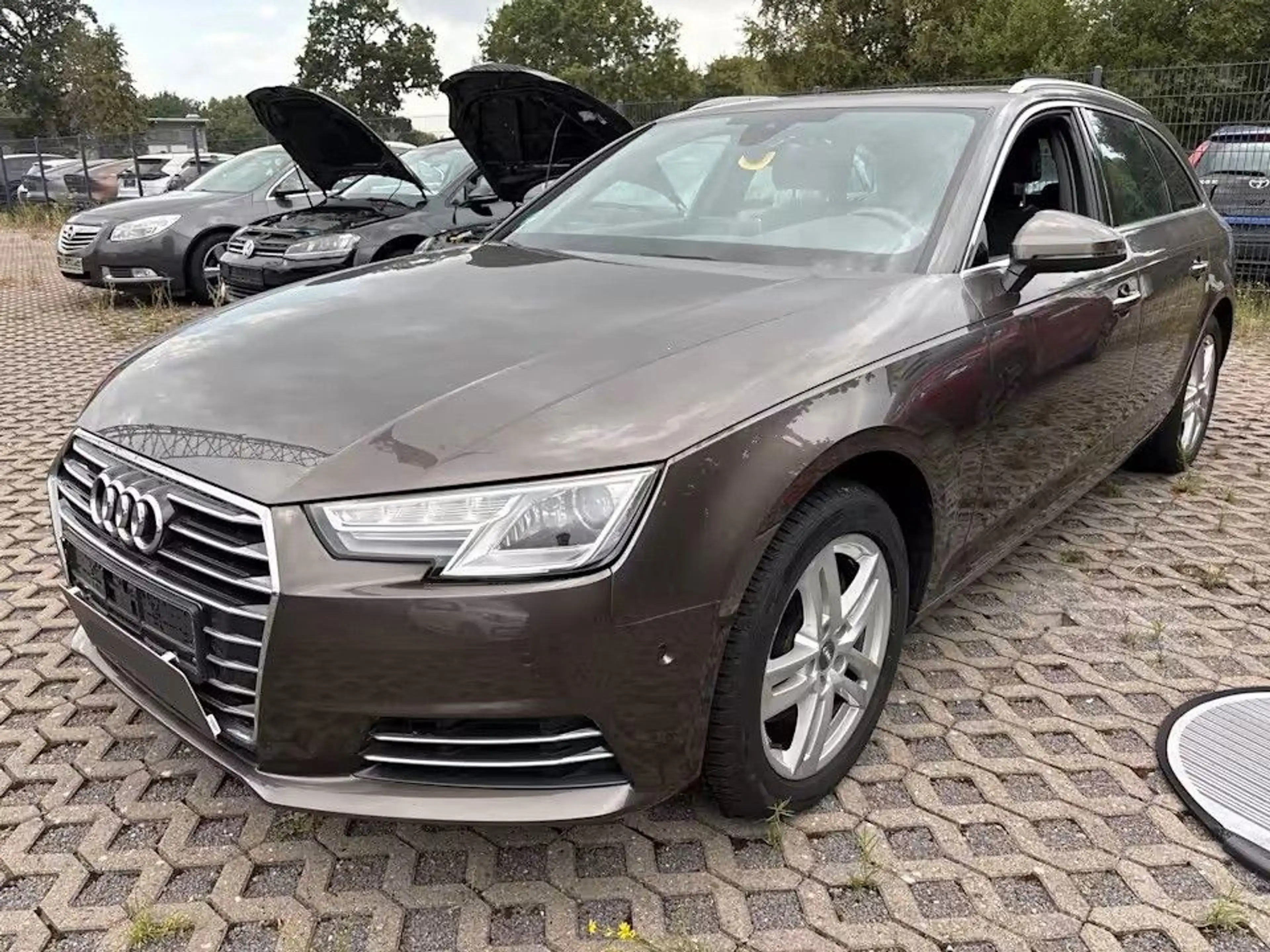 Audi A4 Avant design ultra *PANO*Assist*Kamera*2.Hand — photo 5