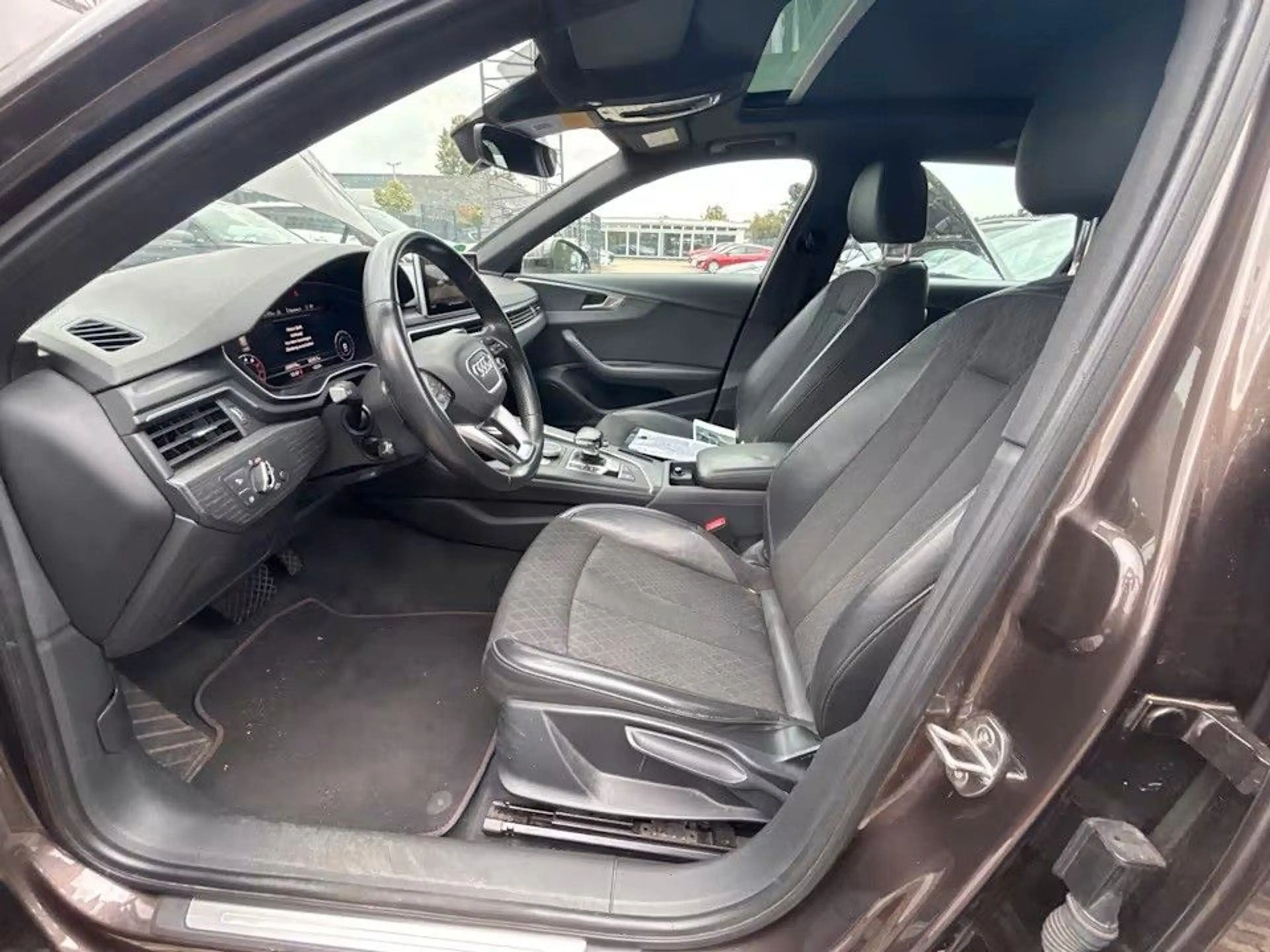 Audi A4 Avant design ultra *PANO*Assist*Kamera*2.Hand — photo 8
