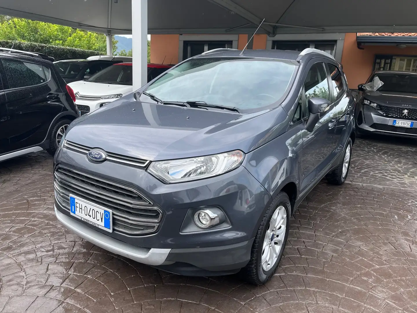 Ford EcoSport 1.5 d Titanium Sport 95cv Grigio - 2
