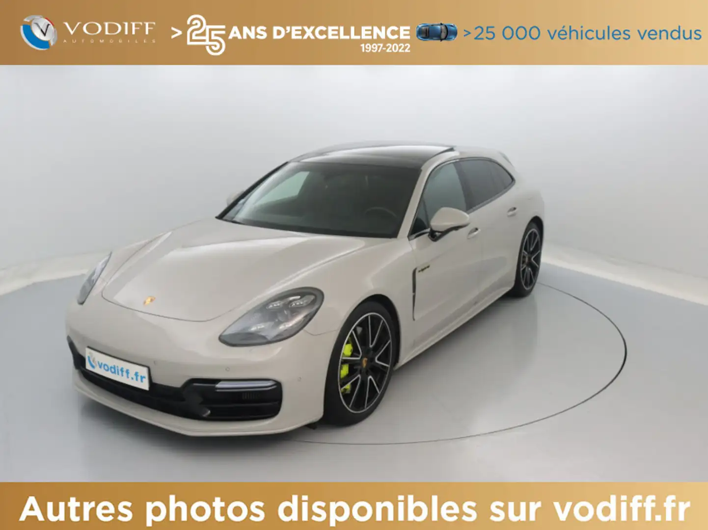 Porsche Panamera 4 E-HYBRID SPORT TURISMO 462 CV PDK Weiß - 1