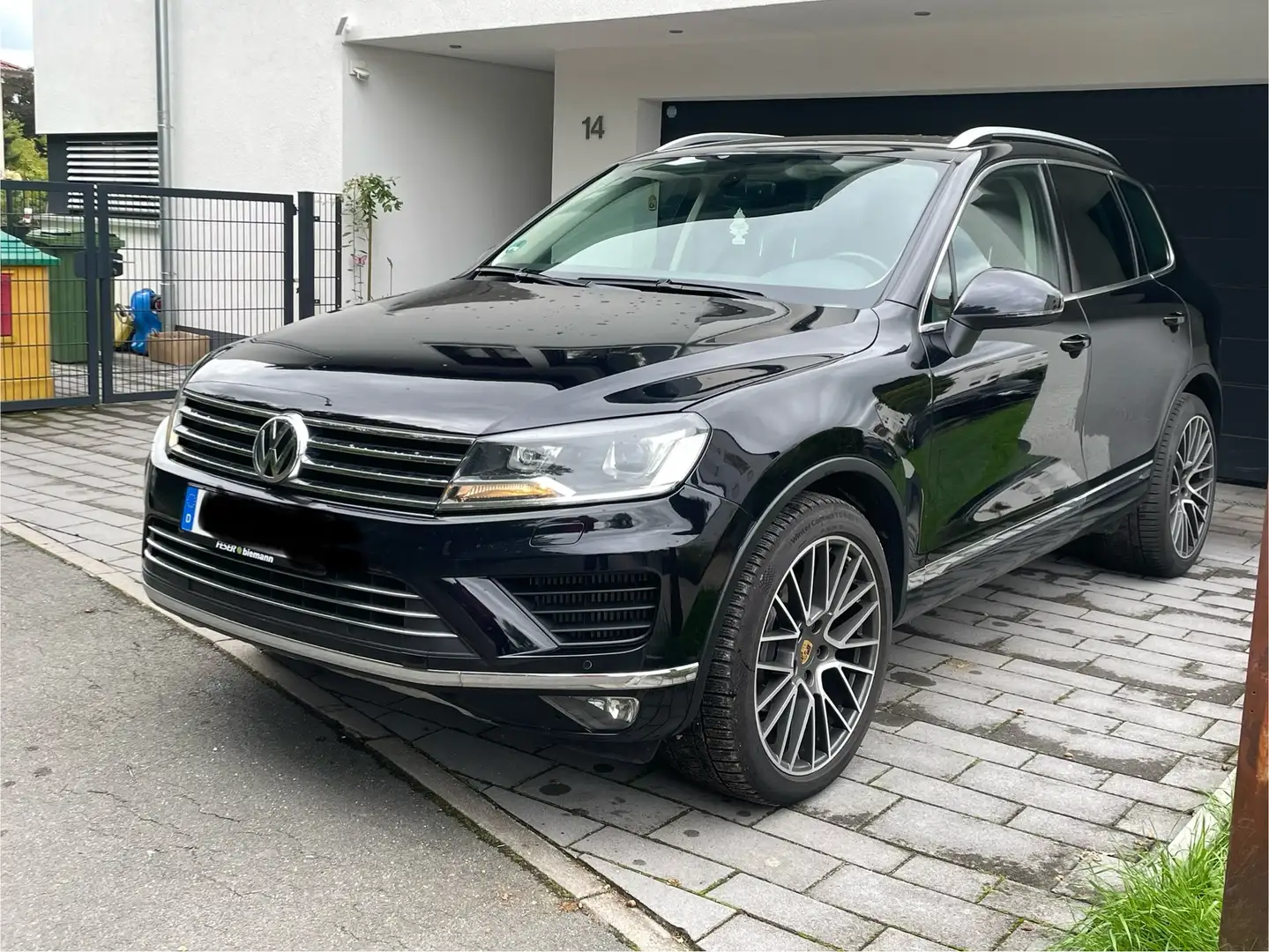 Volkswagen Touareg Touareg 3.0 V6 TDI Facelift DPF AutomatikExclusive Schwarz - 1